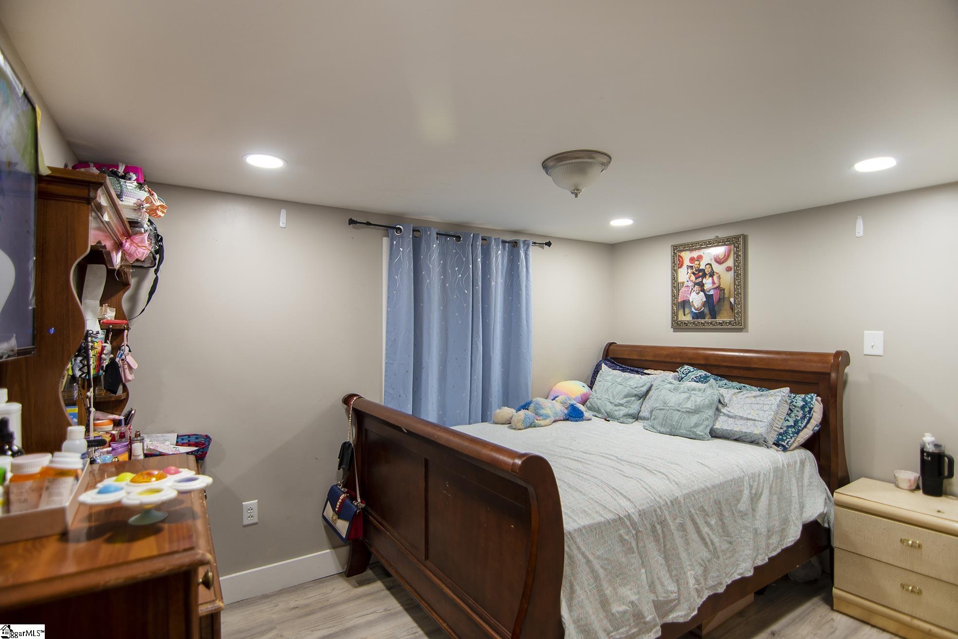 2537 Belhaven Road Anderson, SC 29621-6964