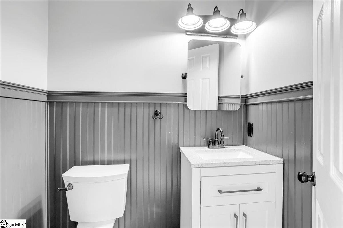 11 Forest Lake Drive Simpsonville, SC 29681