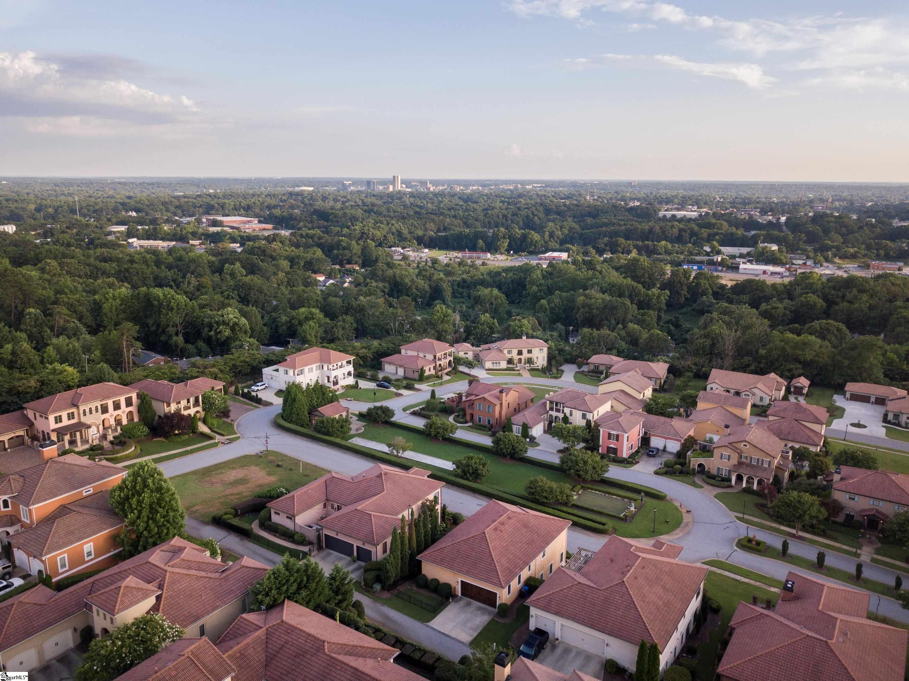 204 Lucca Drive Greenville, SC 29609