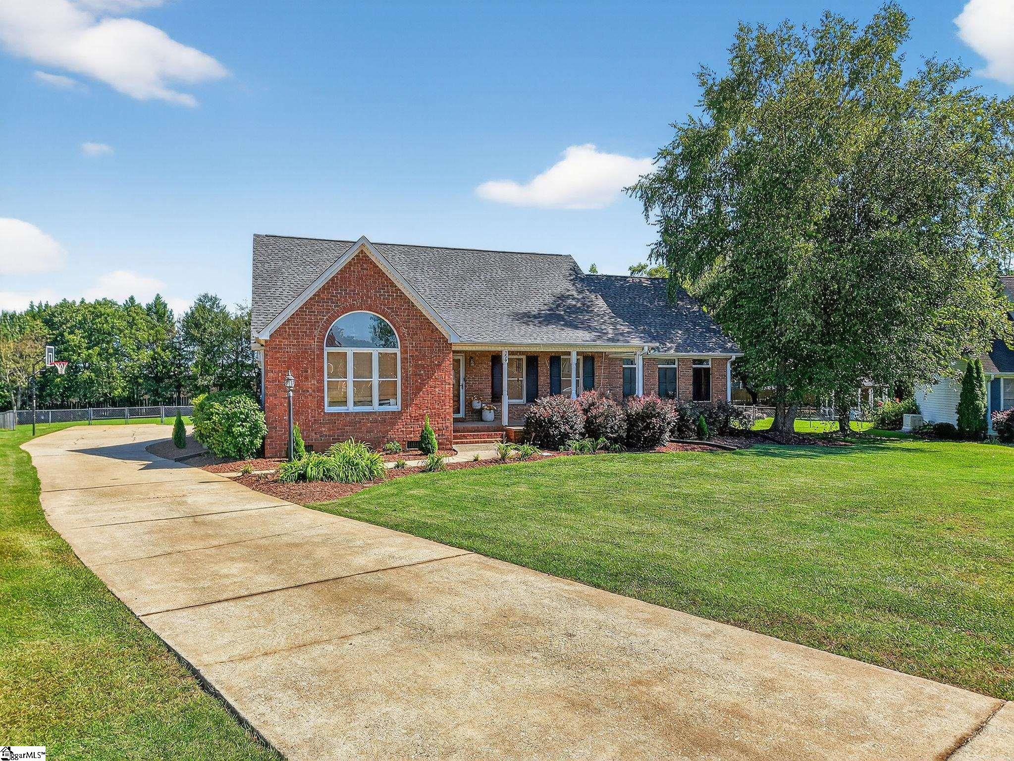 309 Silhouette Trace Boiling Springs, SC 29316