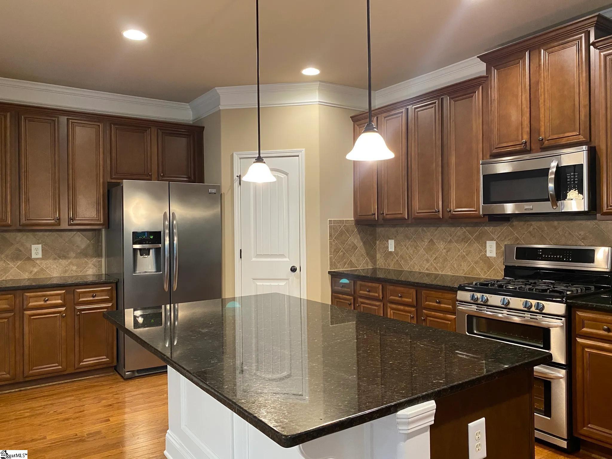 377 Heritage Point Drive Simpsonville, SC 29681