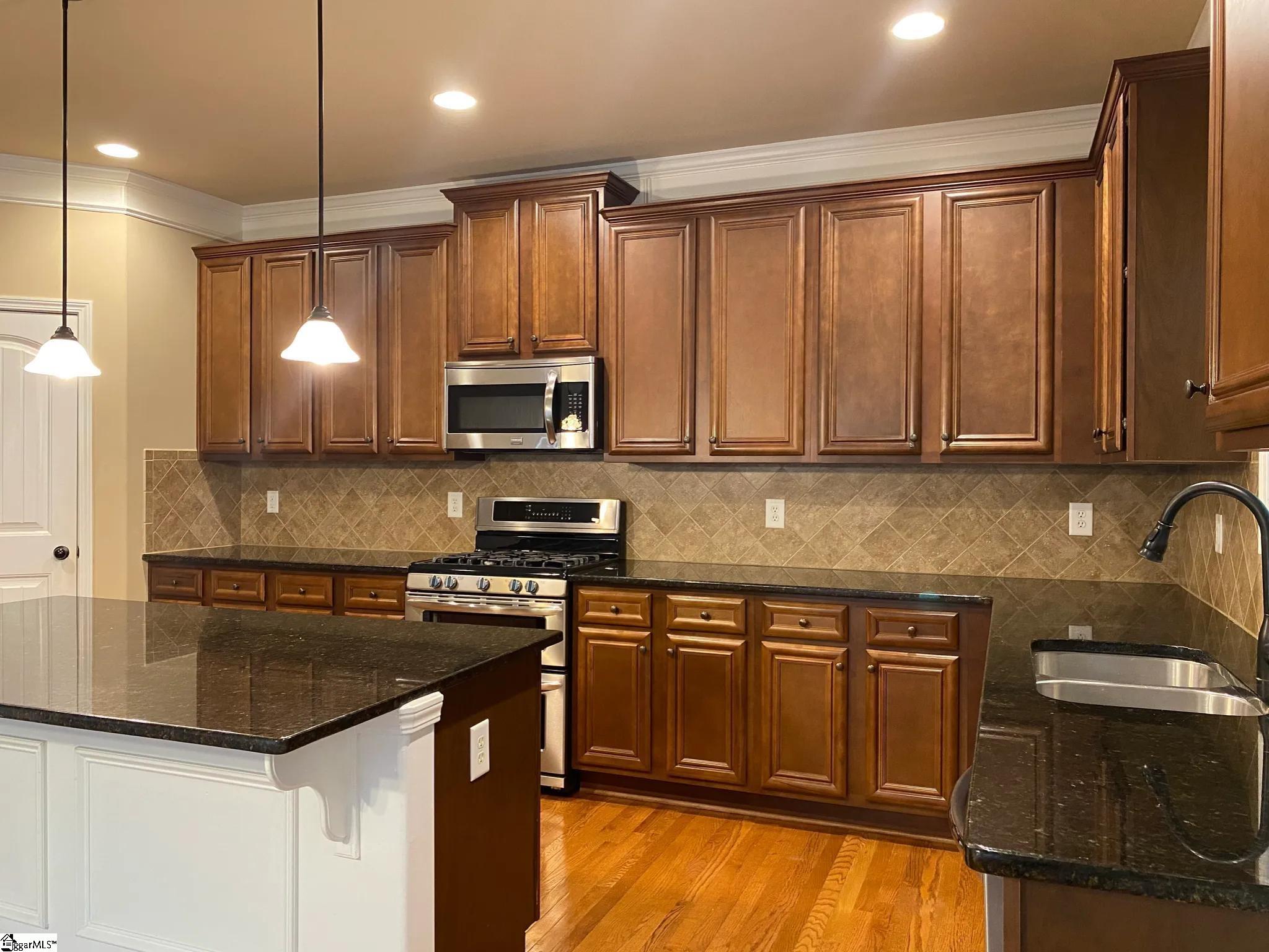 377 Heritage Point Drive Simpsonville, SC 29681