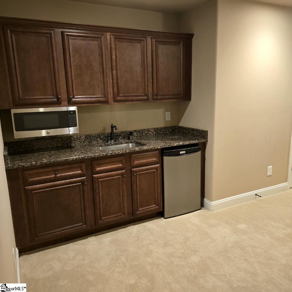 377 Heritage Point Drive Simpsonville, SC 29681