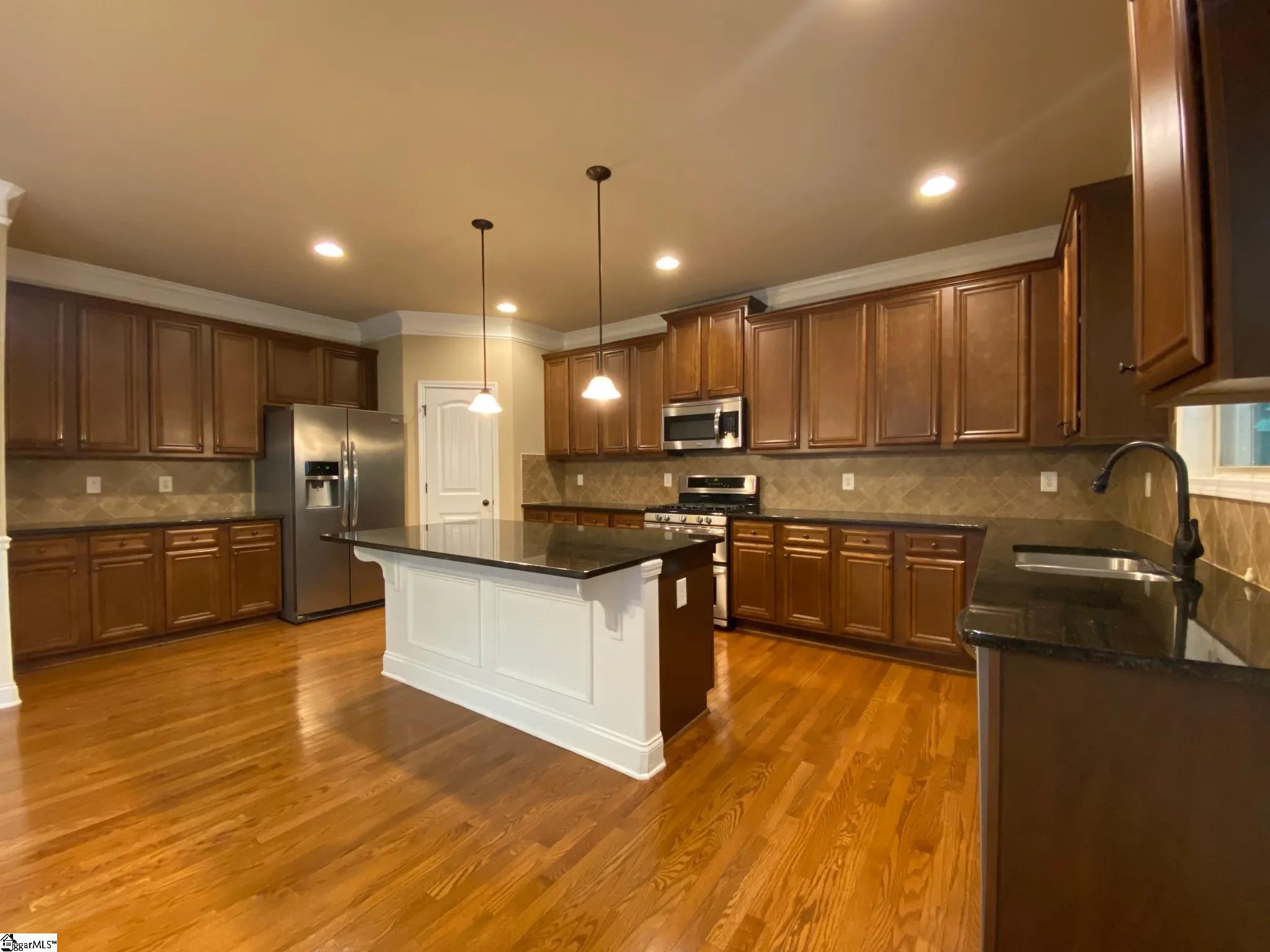 377 Heritage Point Drive Simpsonville, SC 29681