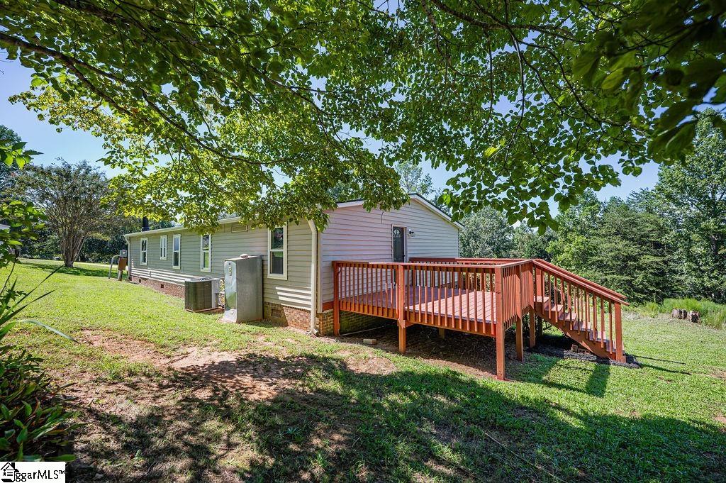 204 N Jamestowne Drive Easley, SC 29640