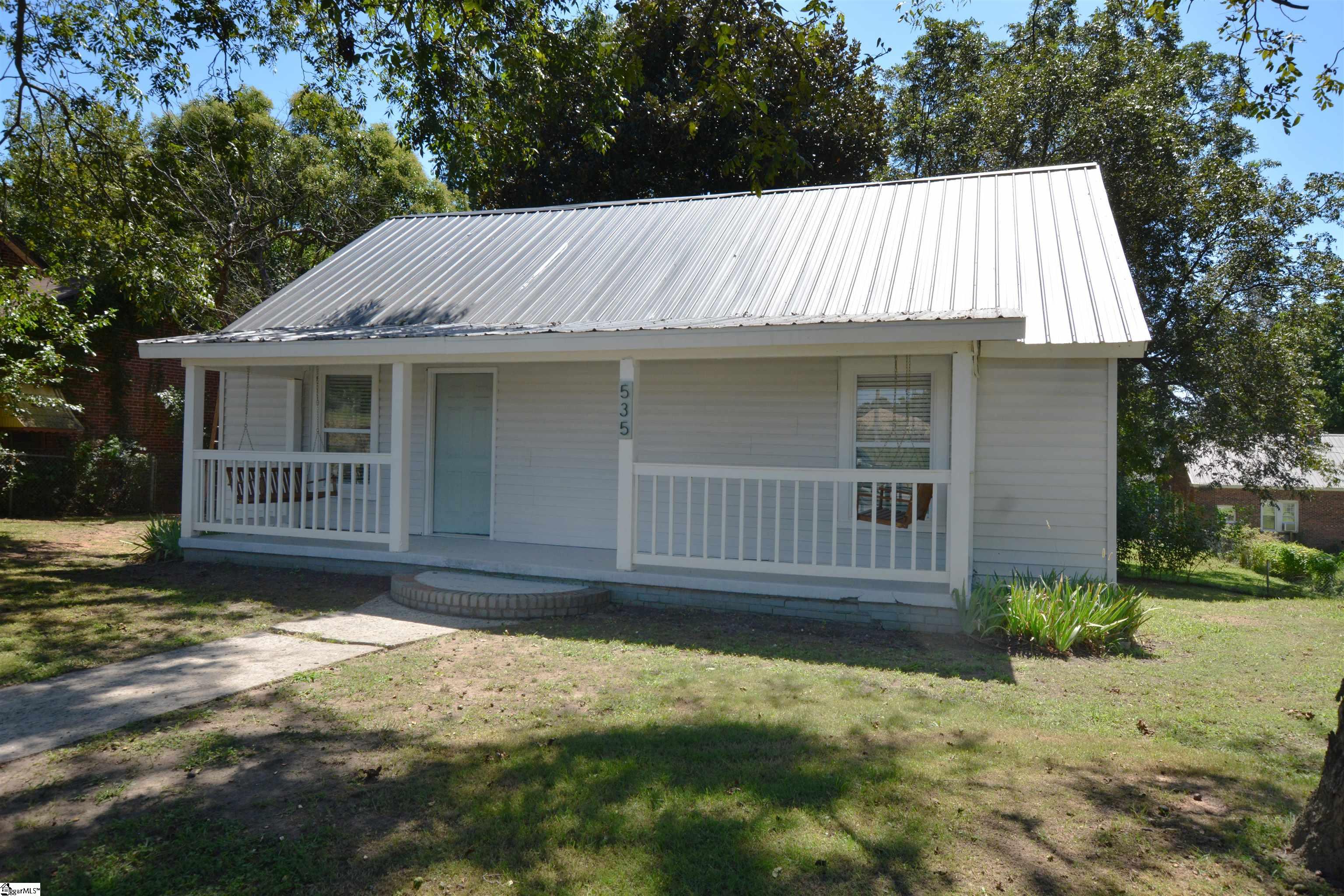 535 Gray Street Woodruff, SC 29388
