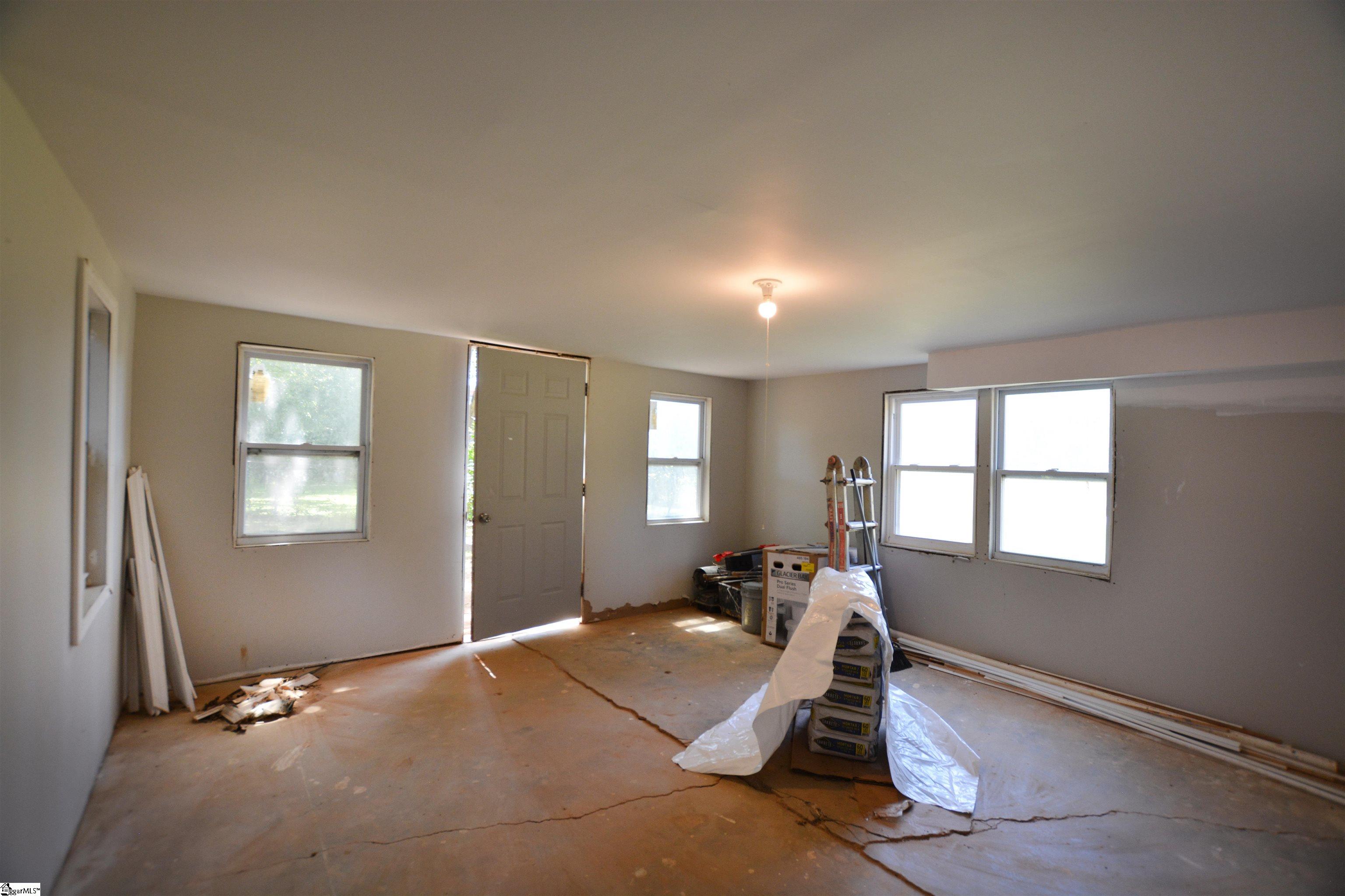 535 Gray Street Woodruff, SC 29388