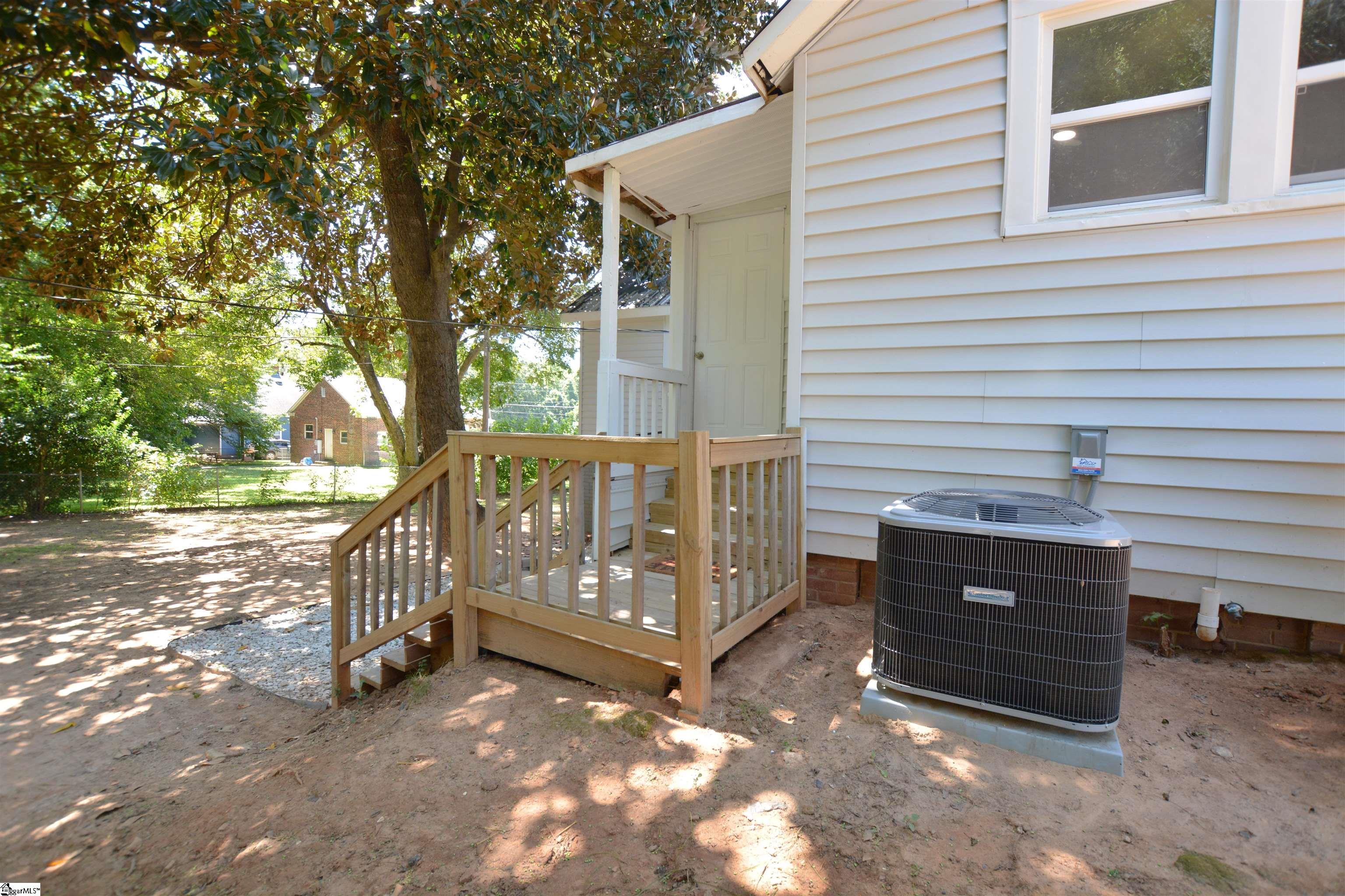 535 Gray Street Woodruff, SC 29388