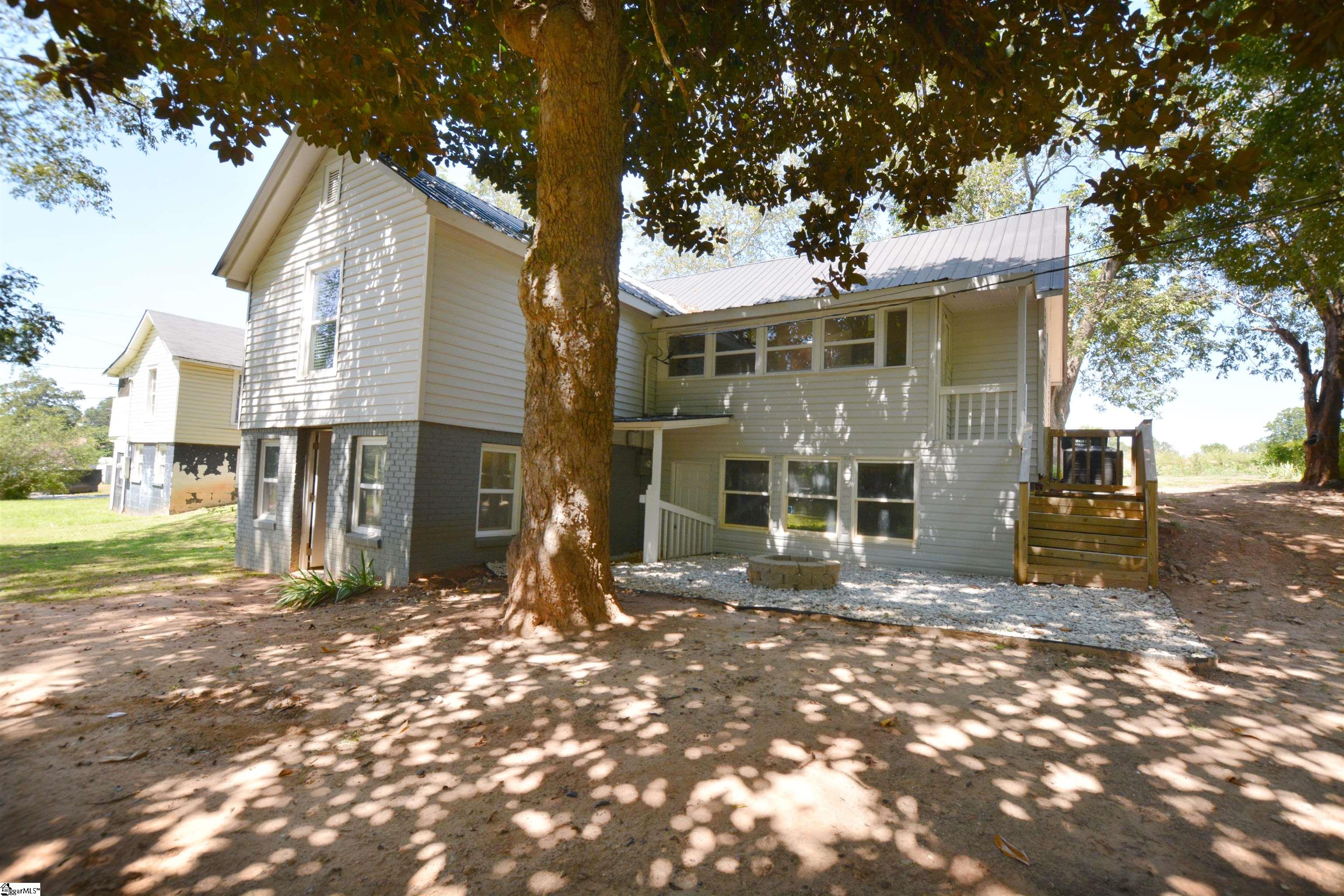 535 Gray Street Woodruff, SC 29388