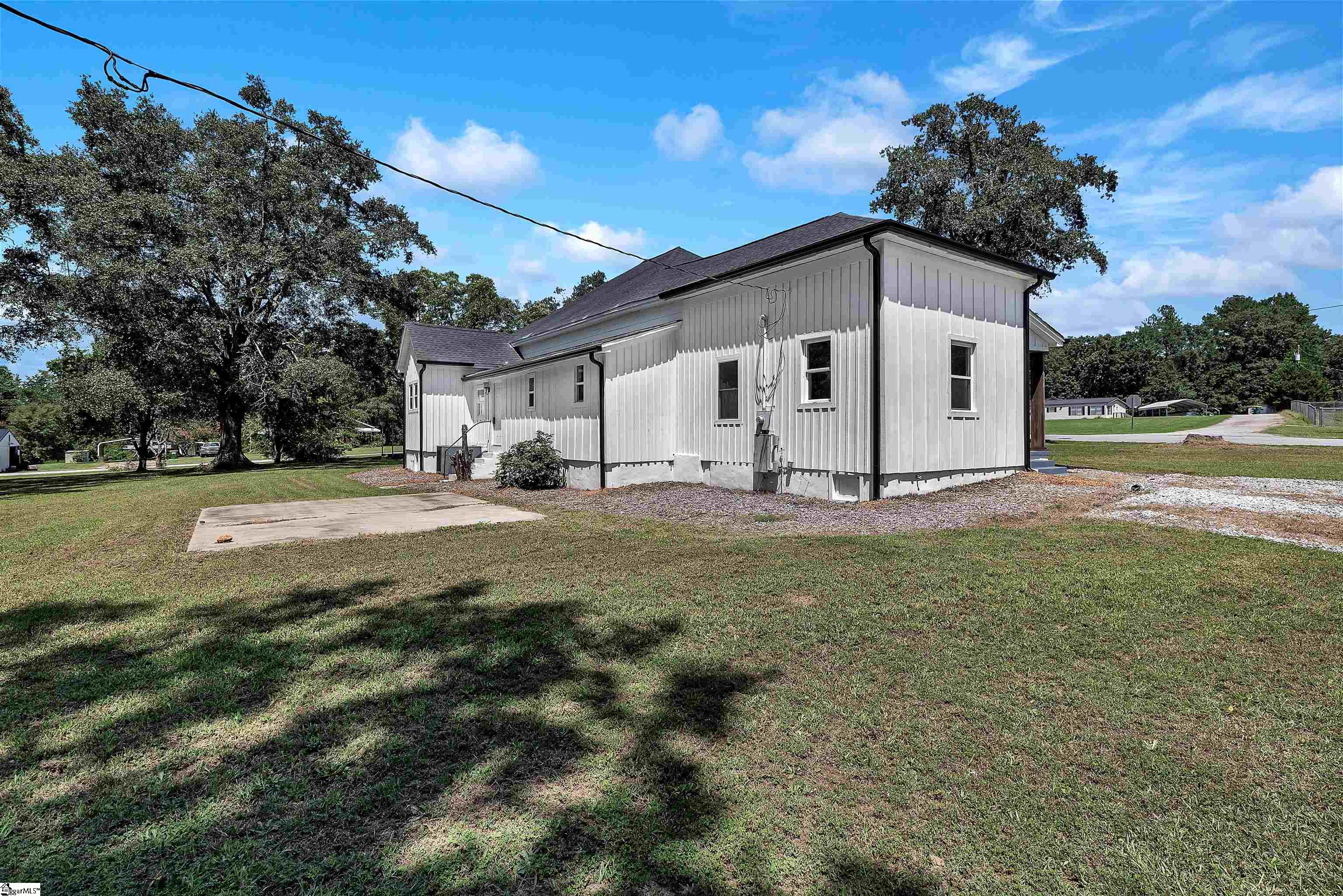 511 Broad Street Iva, SC 29655