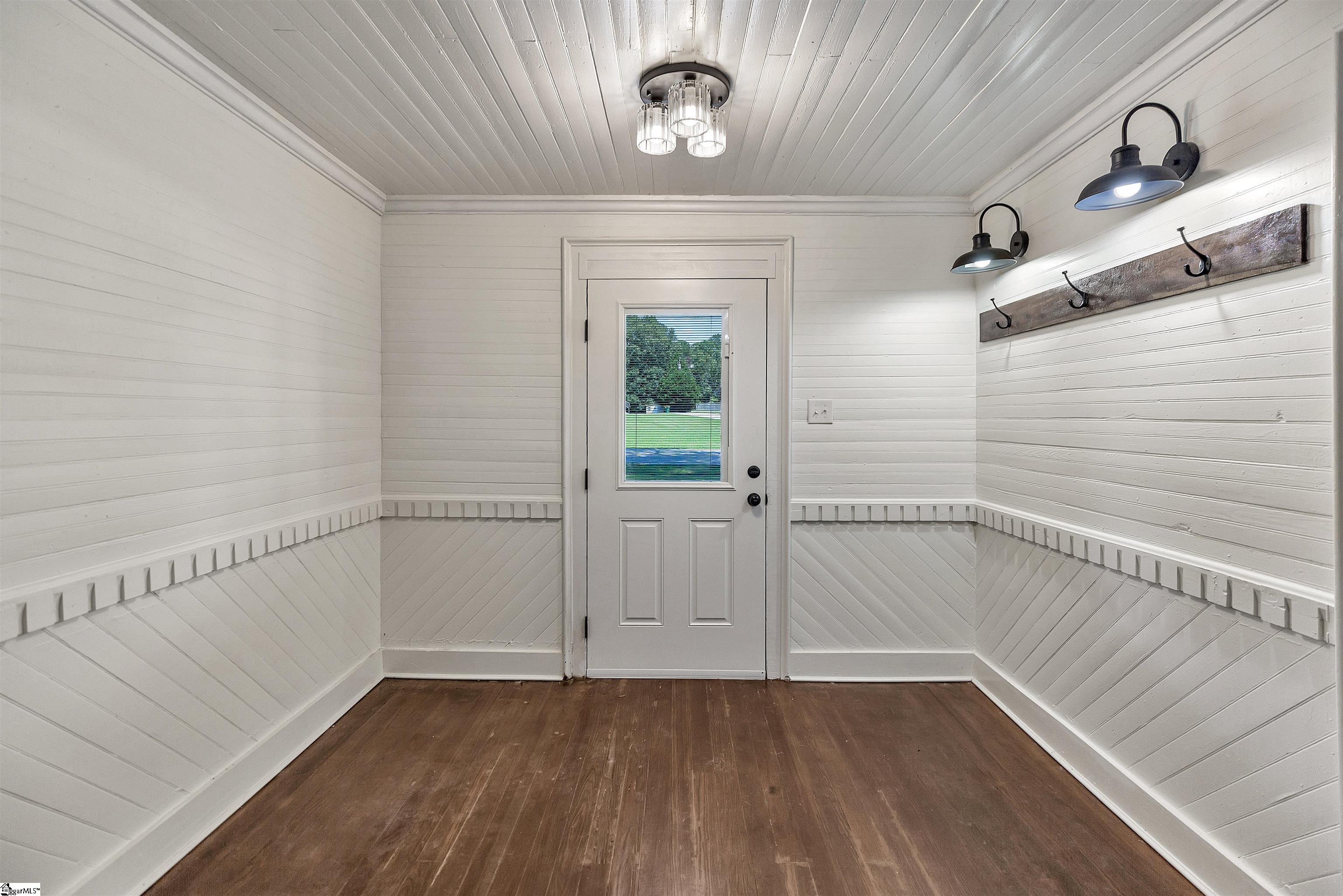 511 Broad Street Iva, SC 29655