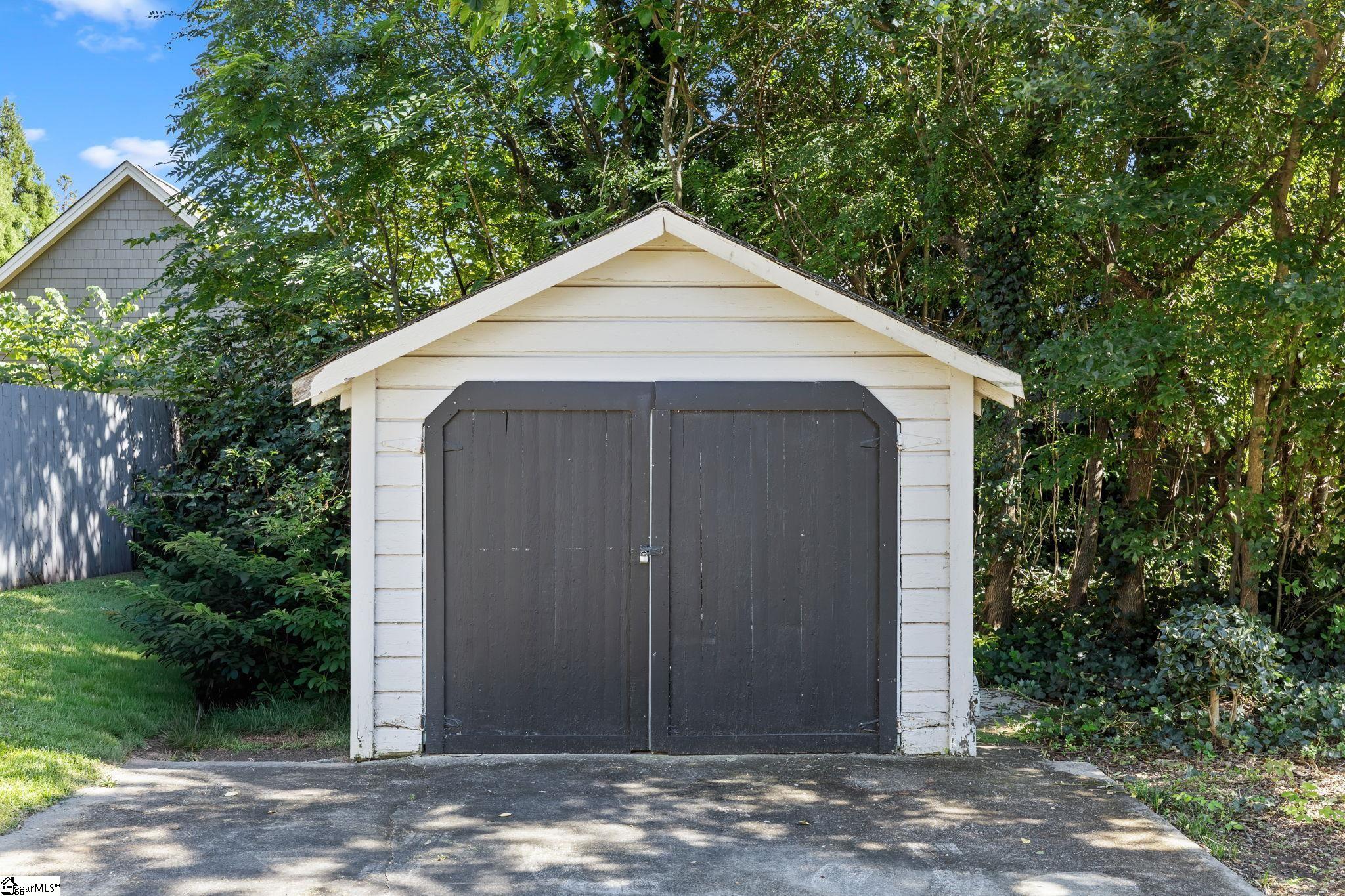 46 E Faris Road Greenville, SC 29605
