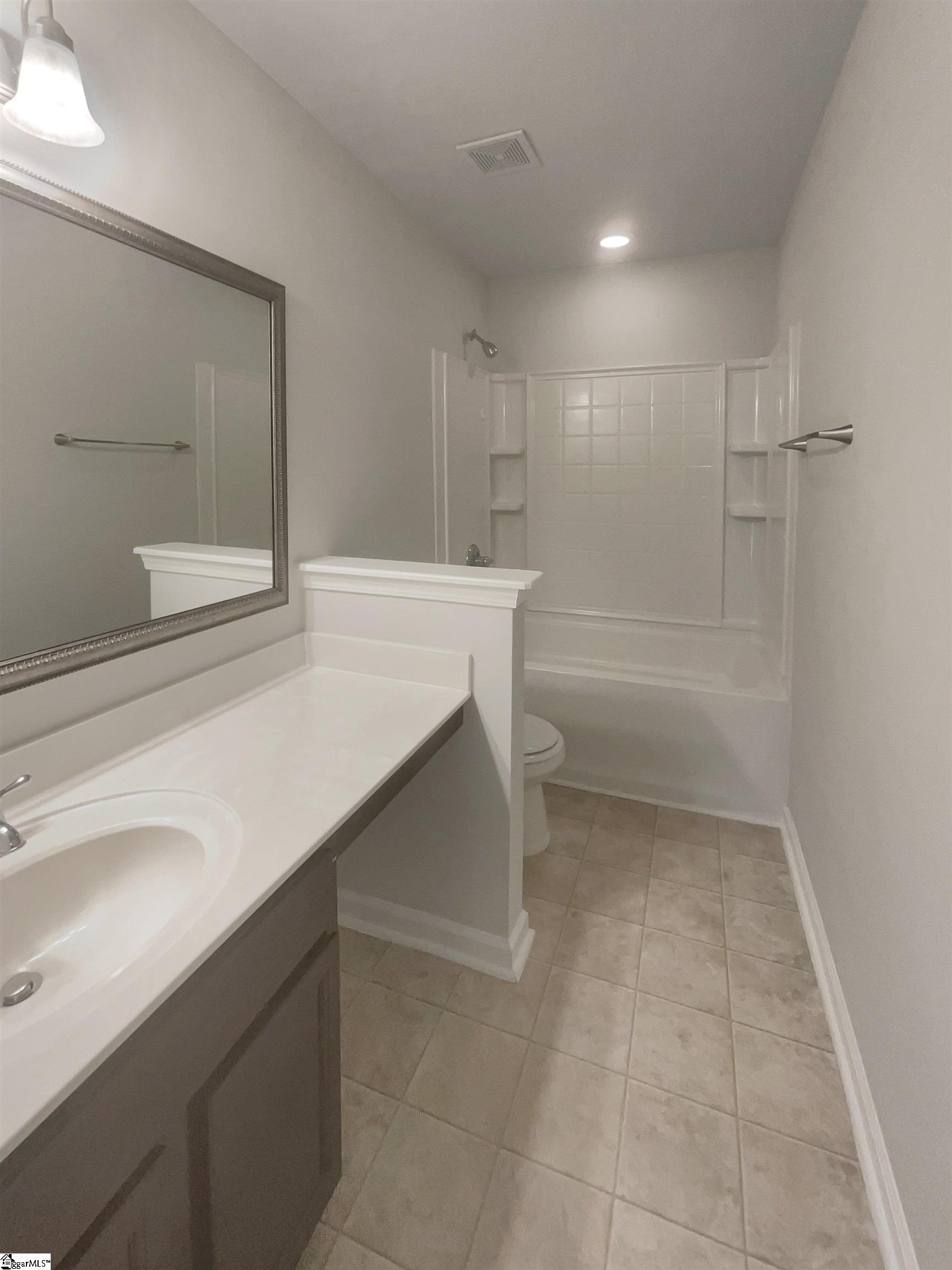 272 Stonewood Crossing Drive Boiling Springs, SC 29316