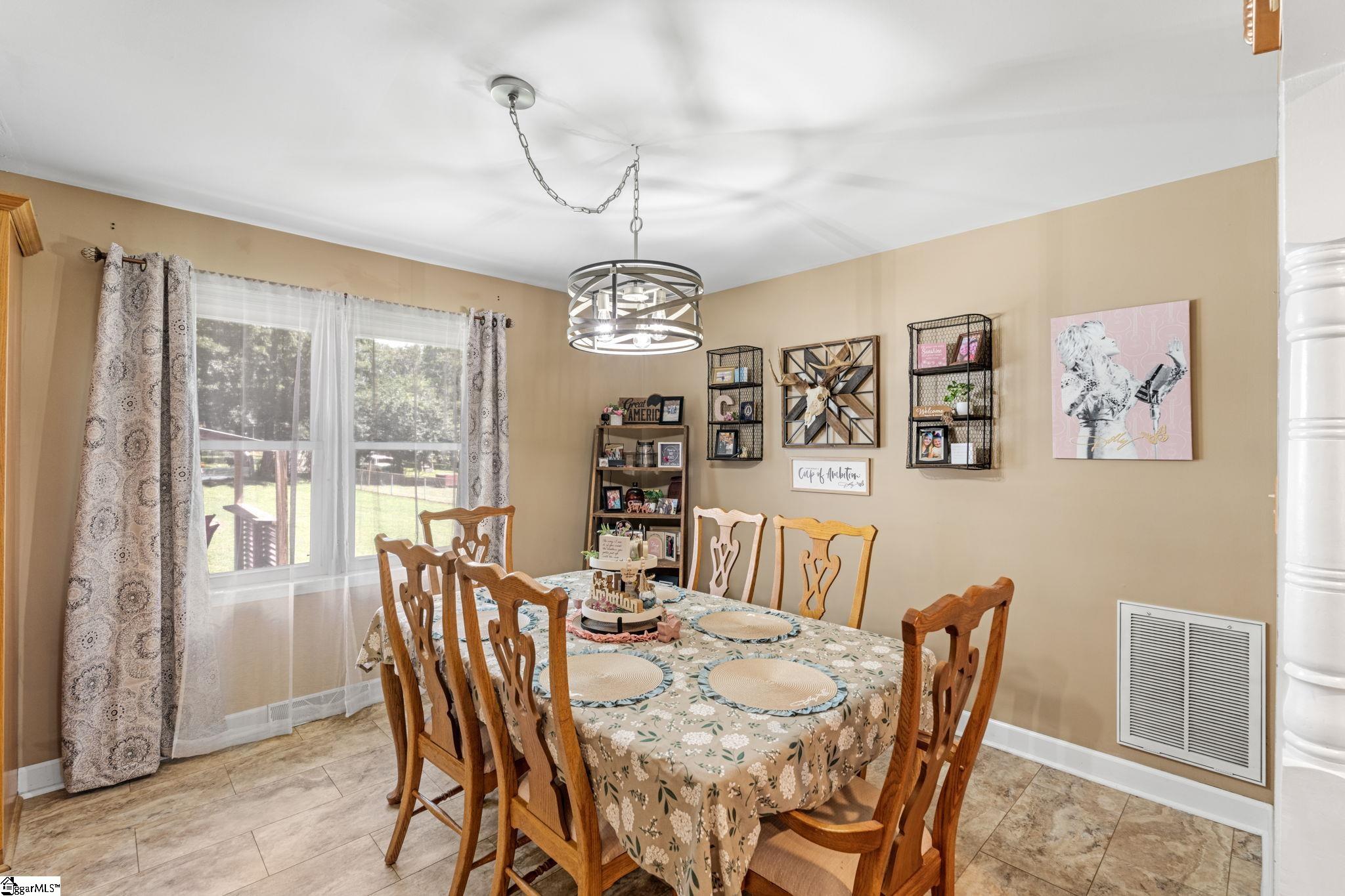 108 Maryland Avenue Easley, SC 29640