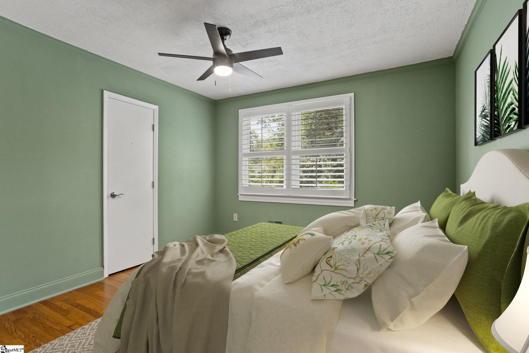 108 Robin Hood Road Greenville, SC 29607