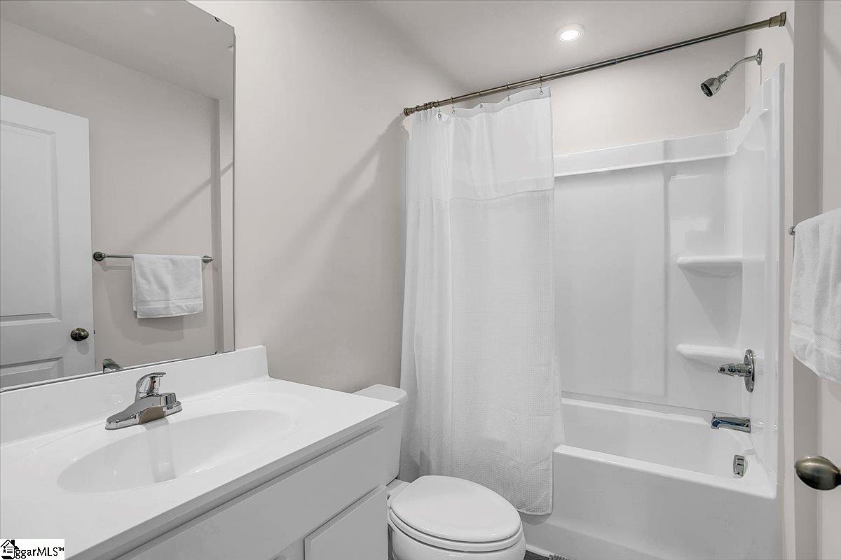 529 Maidstone Way Piedmont, SC 29673
