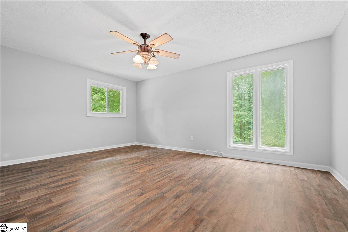 109 Nottingham Court Easley, SC 29640
