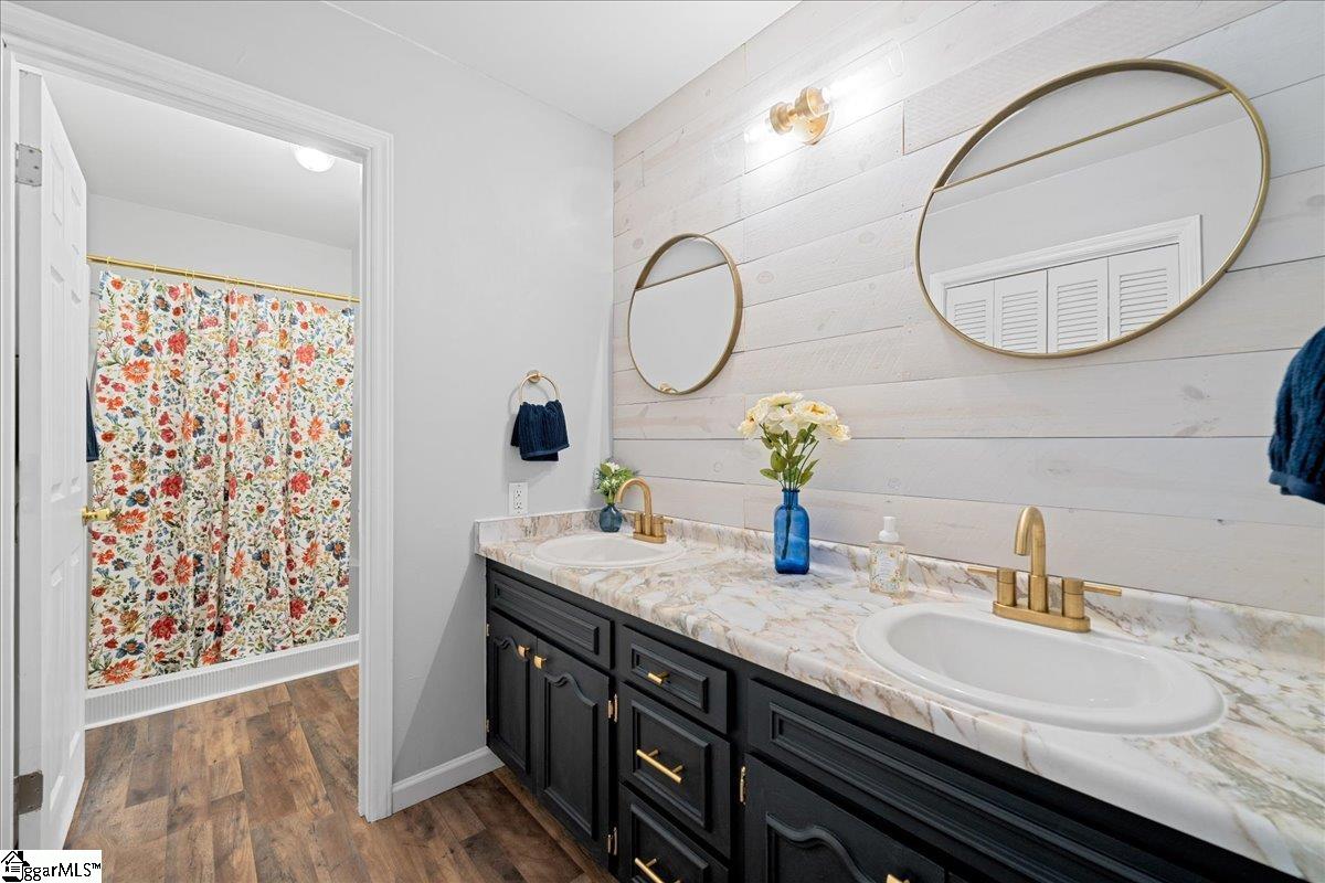 109 Nottingham Court Easley, SC 29640