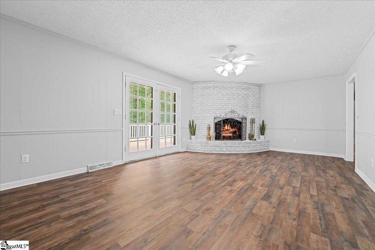 109 Nottingham Court Easley, SC 29640
