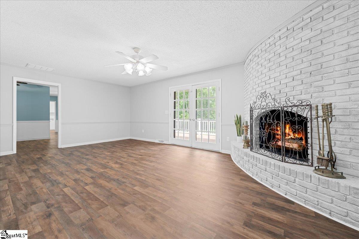 109 Nottingham Court Easley, SC 29640