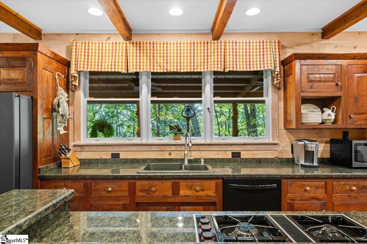 160 Duffs Mountain Road Marietta, SC 29661
