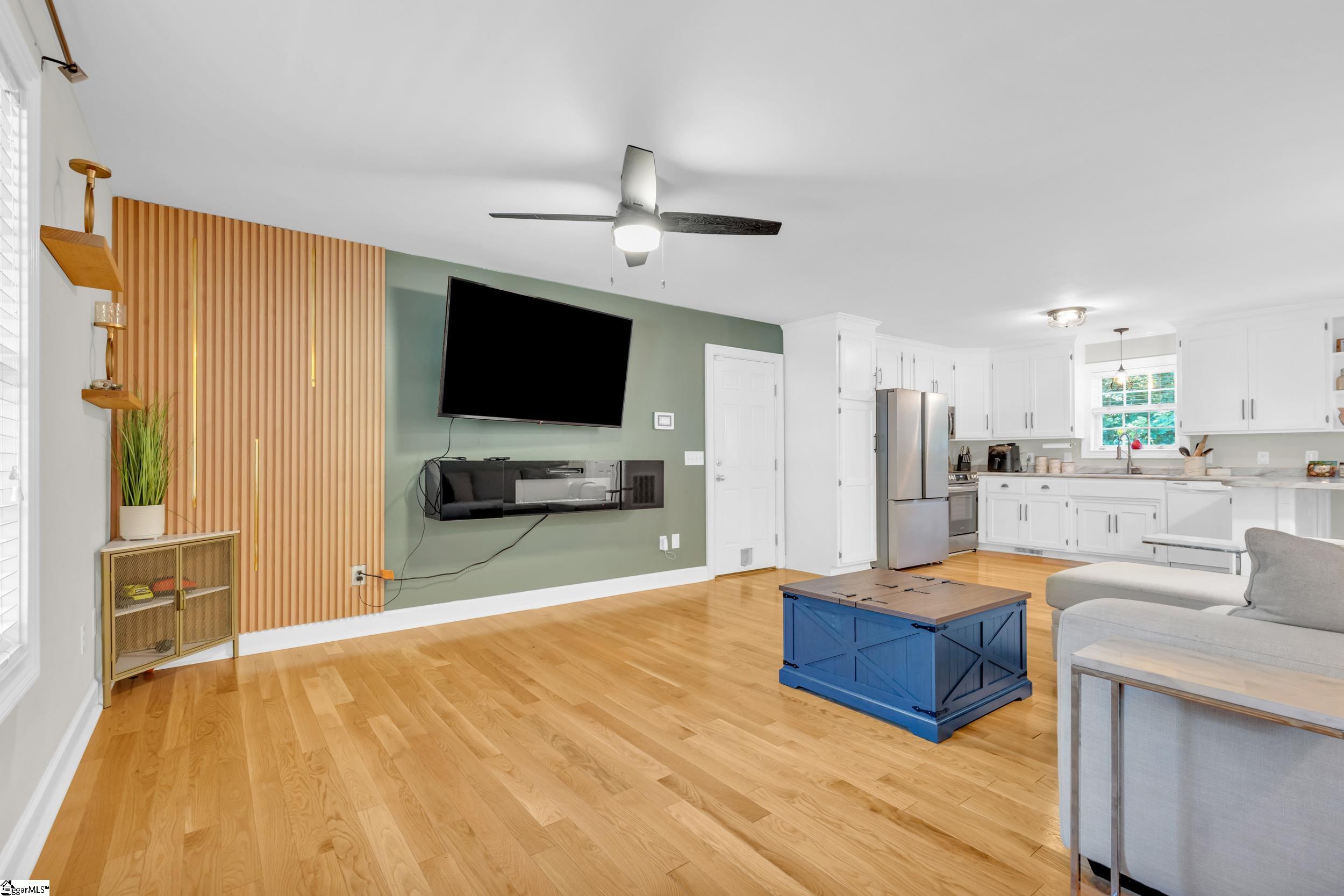 12010 W Camelia Lane Seneca, SC 29678