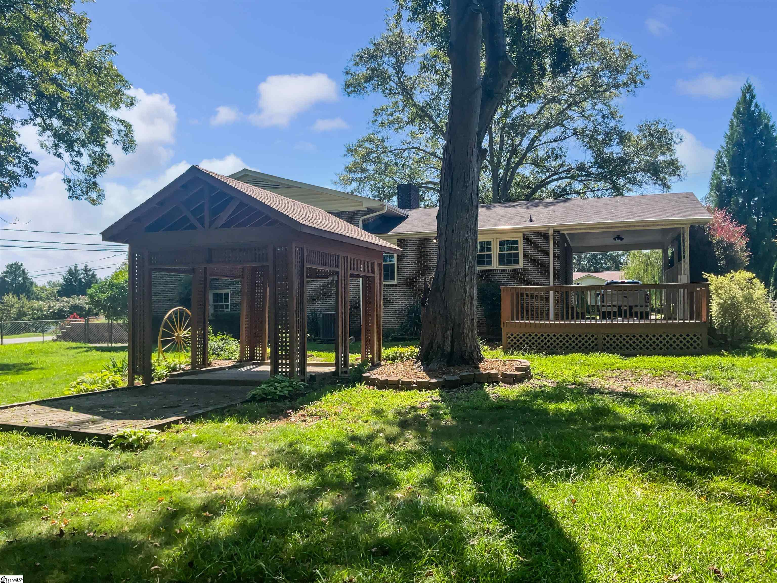 4 Delray Alley Greenville, SC 29617