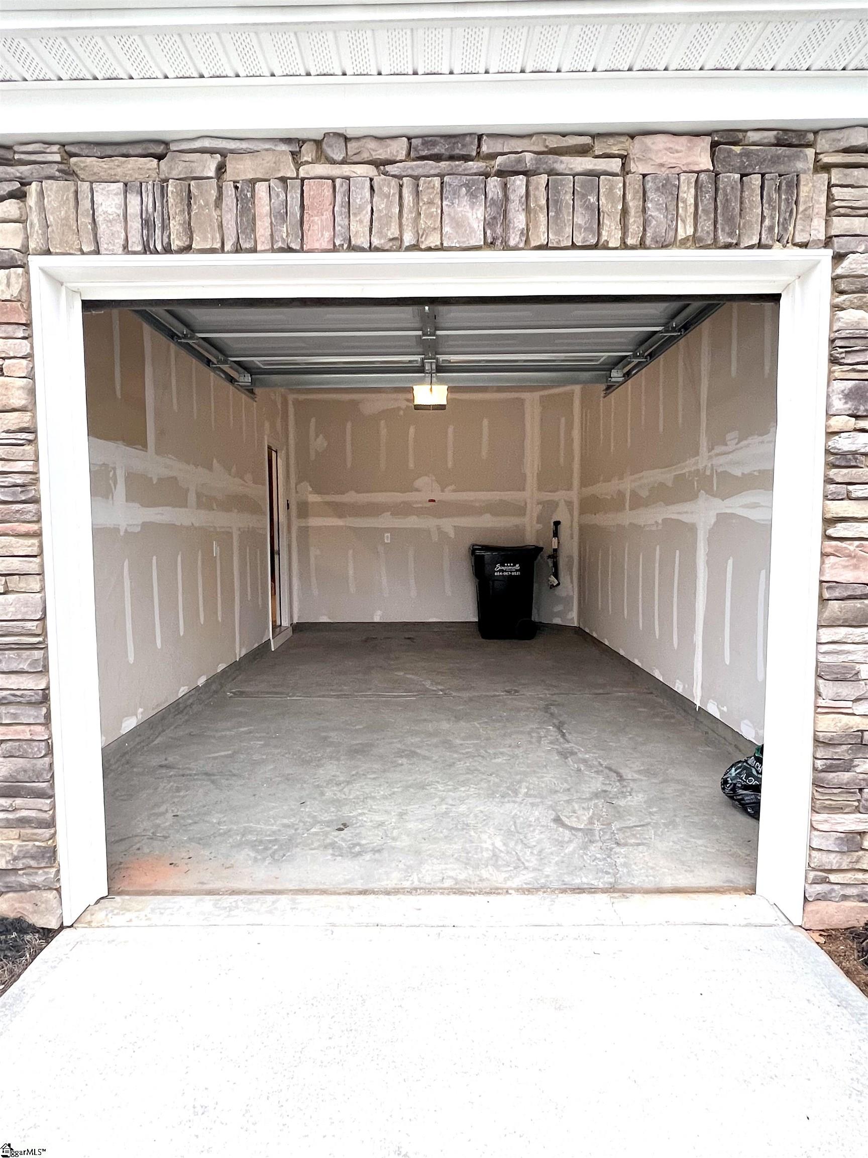 20 Willomere Way Simpsonville, SC 29681