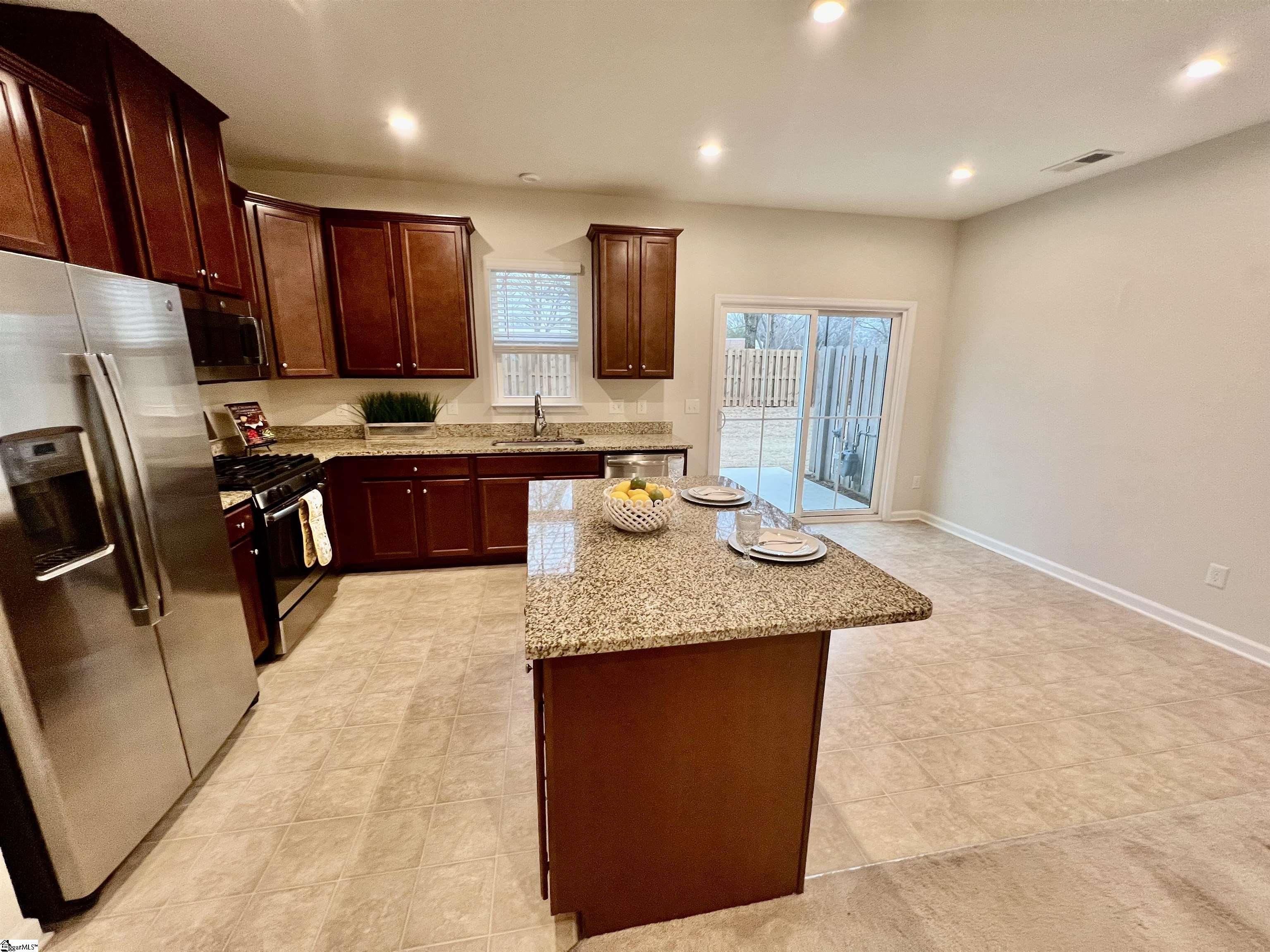 20 Willomere Way Simpsonville, SC 29681