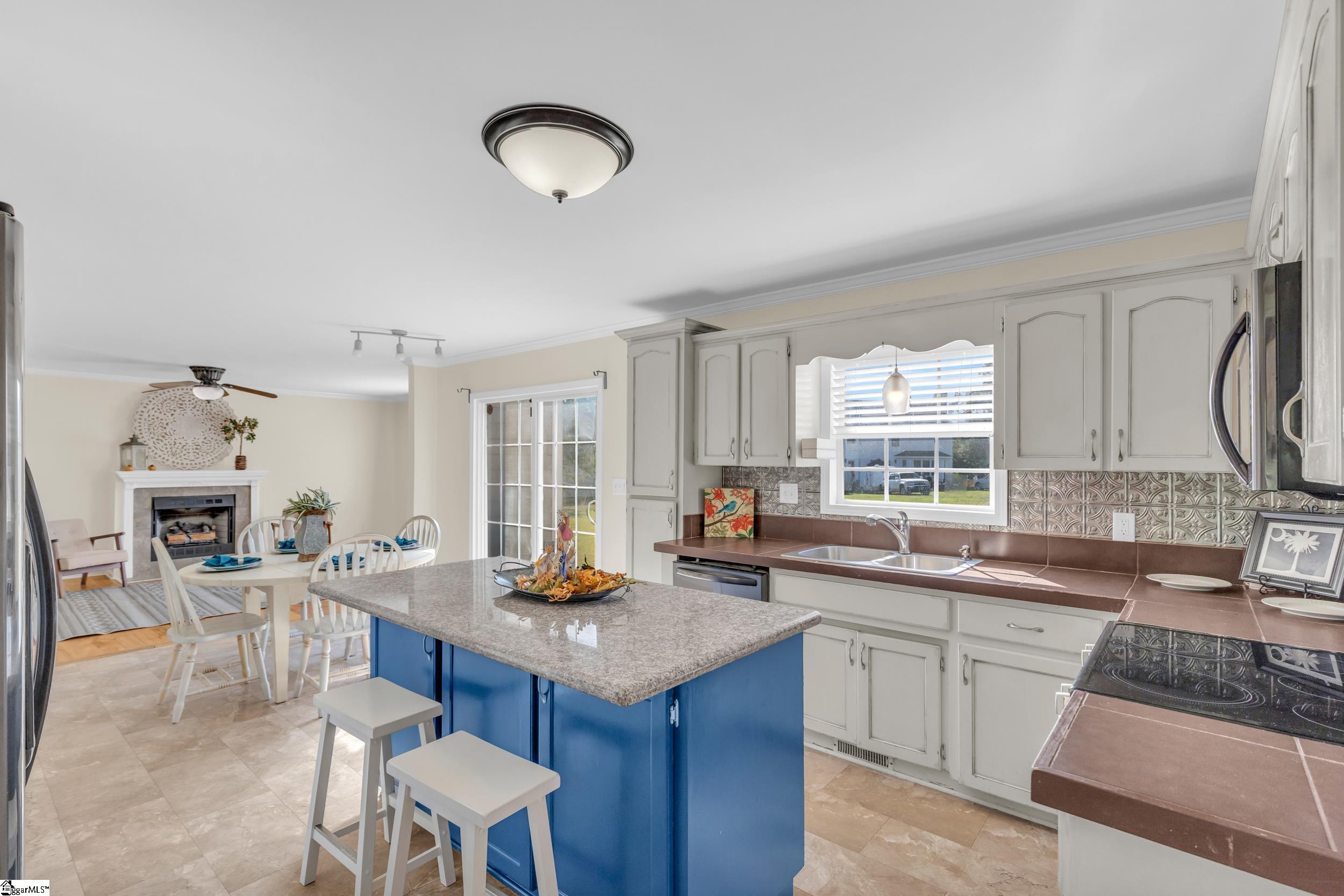 311 Wilkins Cove Court Inman, SC 29349