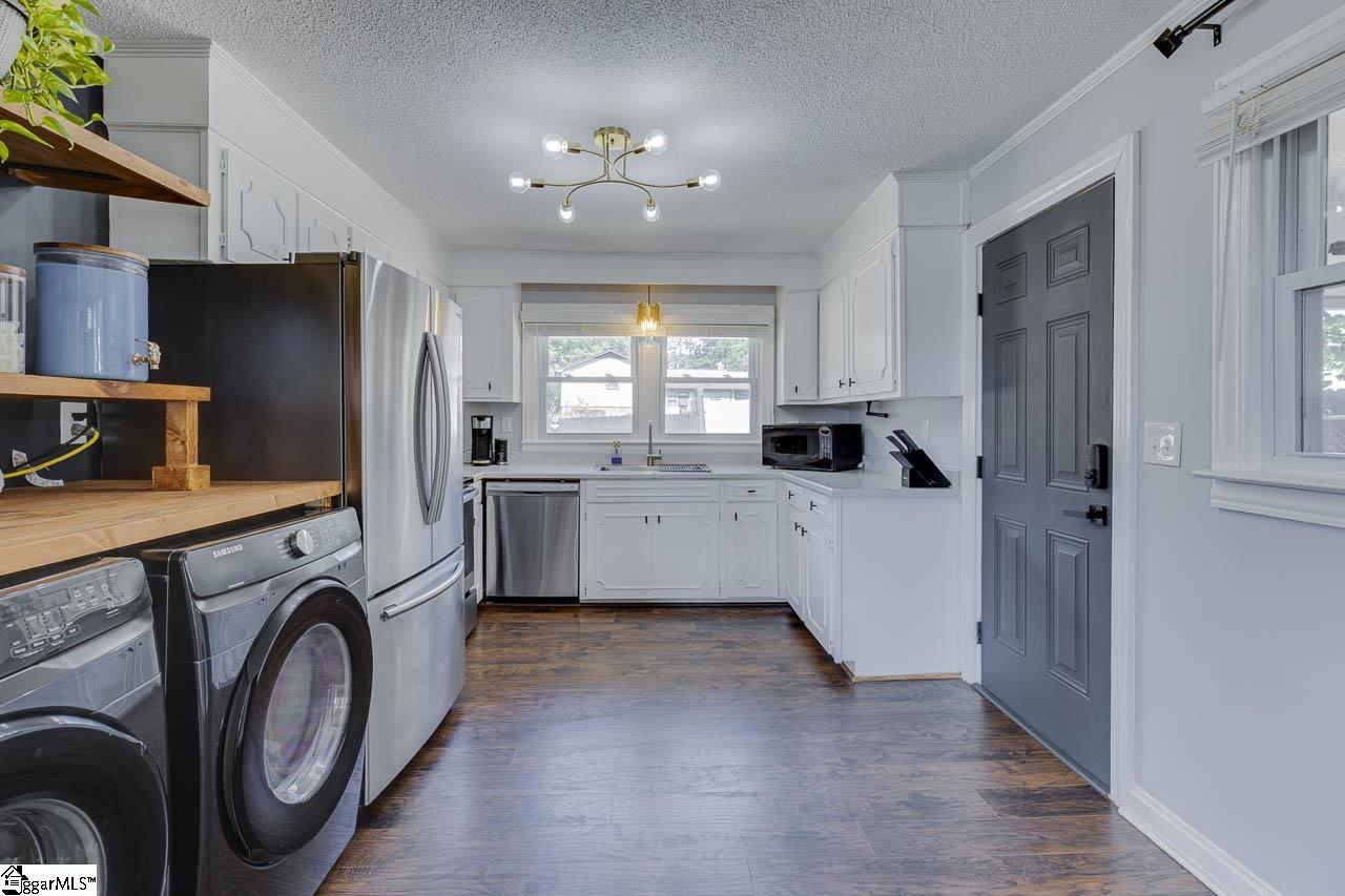24 Maudie Street Greenville, SC 29605