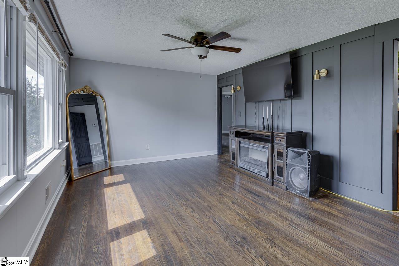 24 Maudie Street Greenville, SC 29605