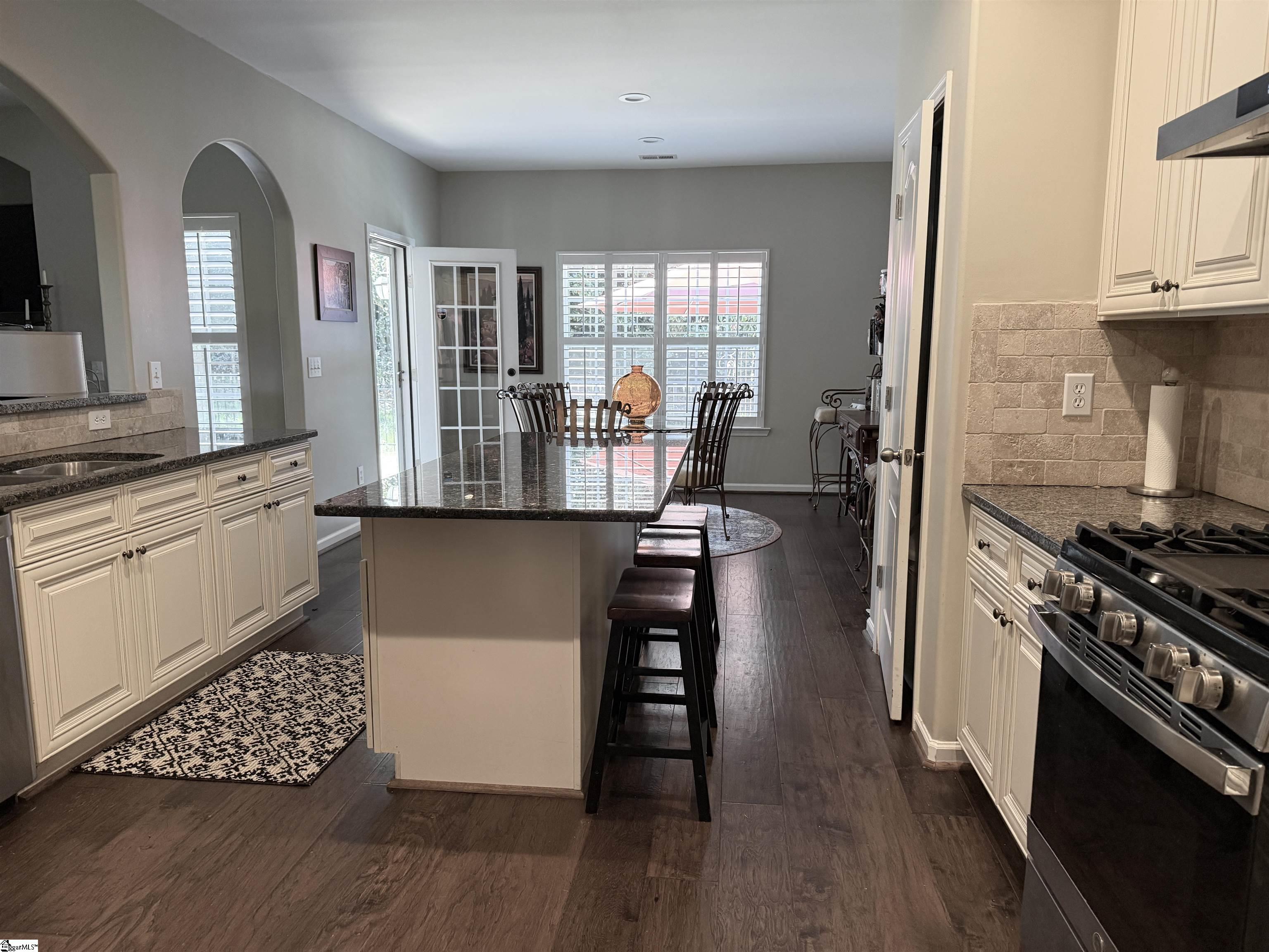 10 Plassey Lane Greenville, SC 29609