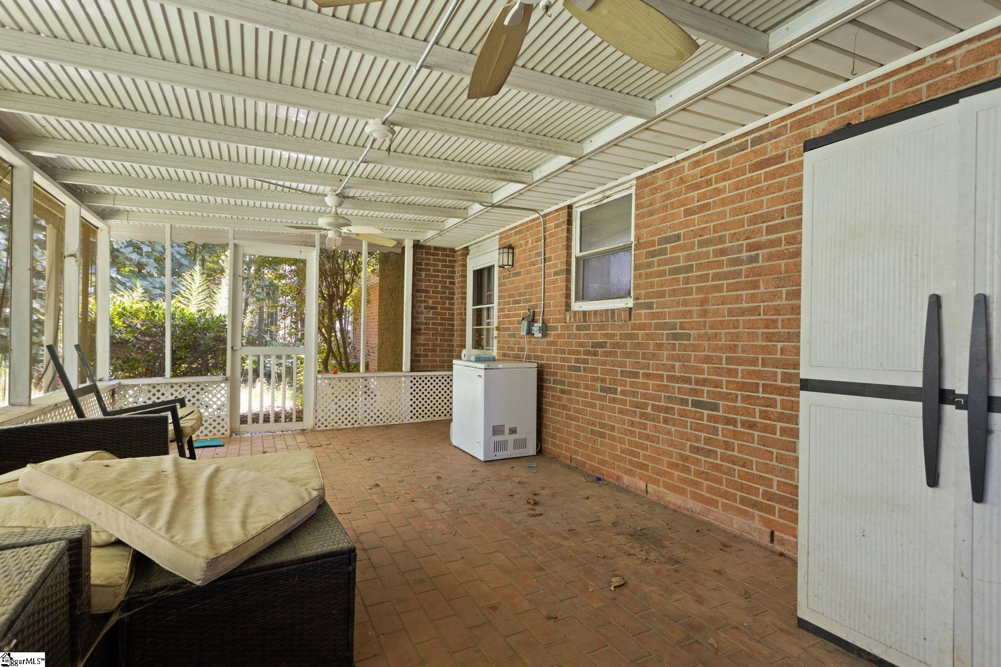 23 Richwood Drive Greenville, SC 29607