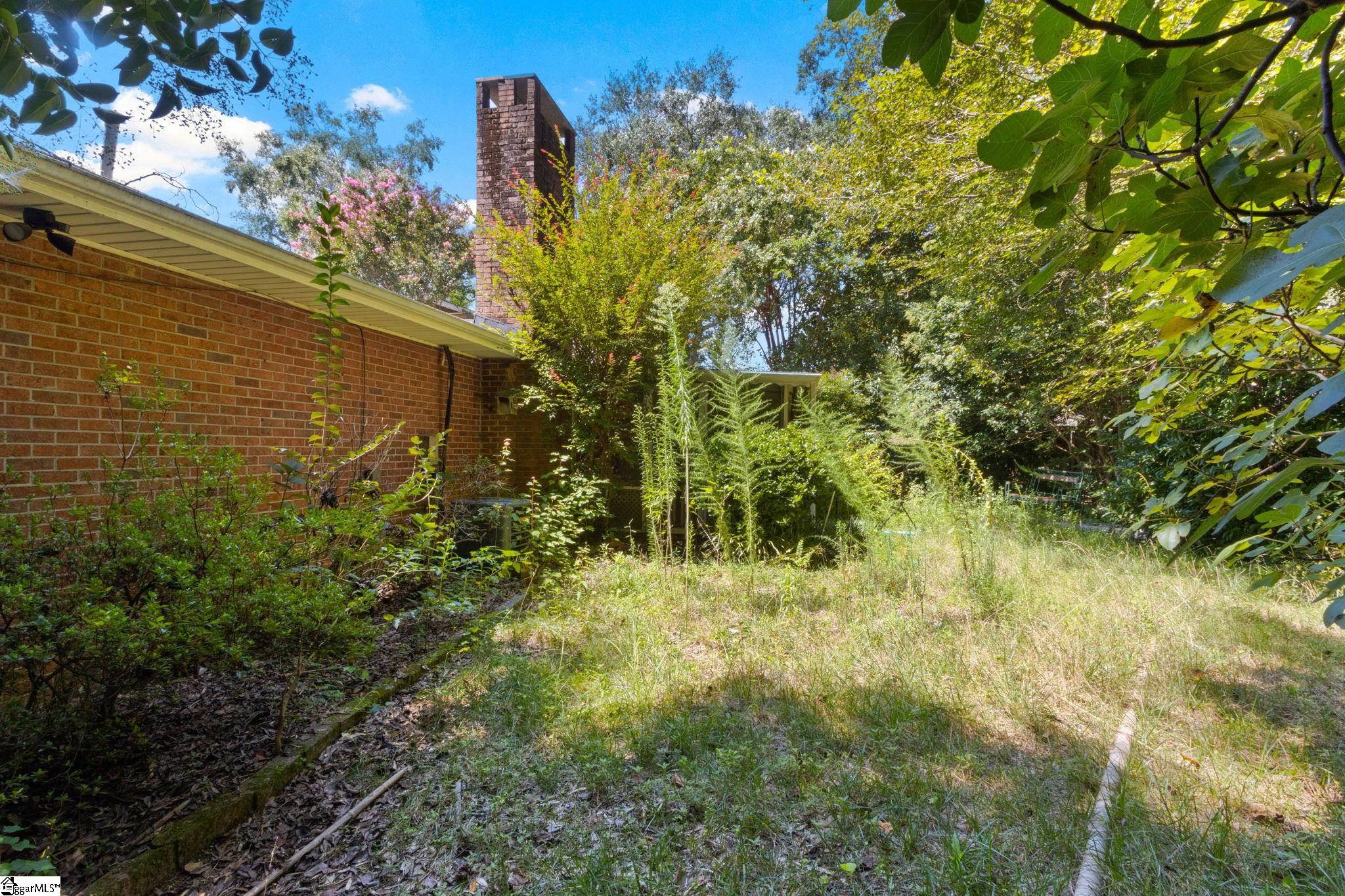 23 Richwood Drive Greenville, SC 29607
