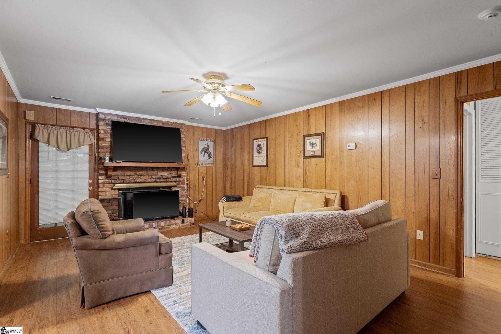 23 Richwood Drive Greenville, SC 29607
