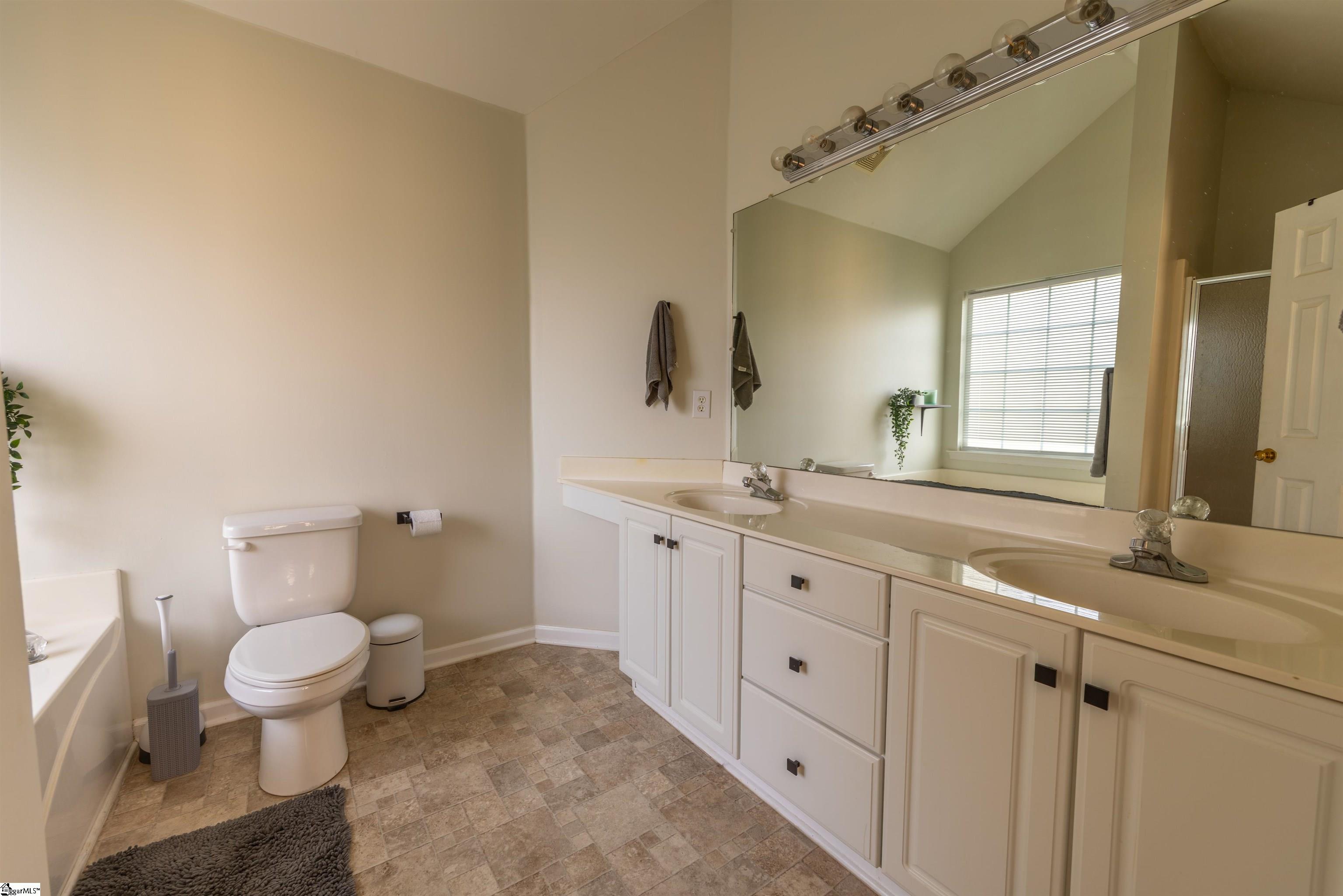 5 Teakwood Cove Simpsonville, SC 29680