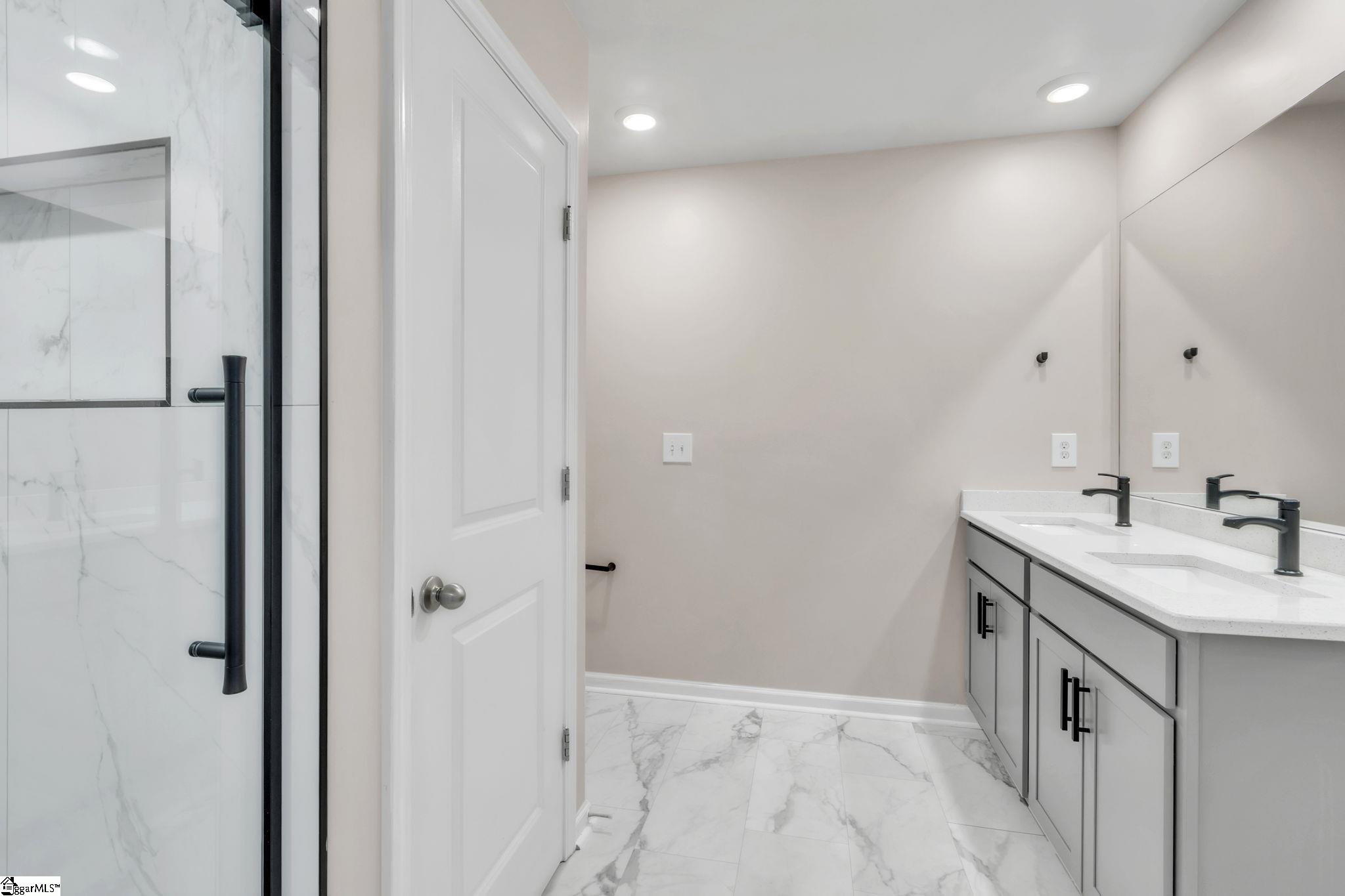 214 Southridge Court Easley, SC 29642