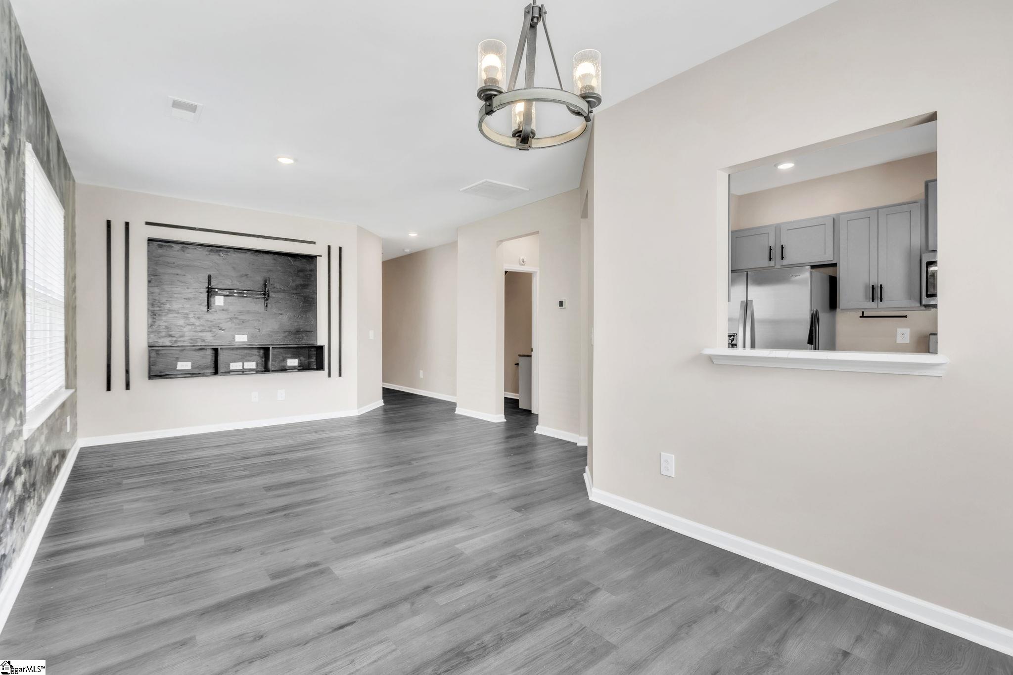 214 Southridge Court Easley, SC 29642