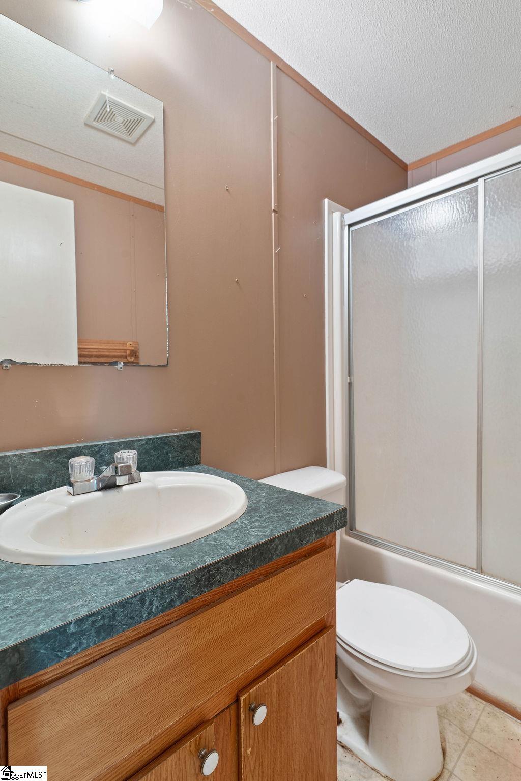 186 Corry Road Blacksburg, SC 29702