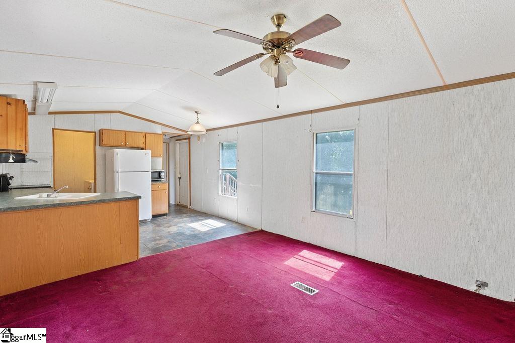 186 Corry Road Blacksburg, SC 29702