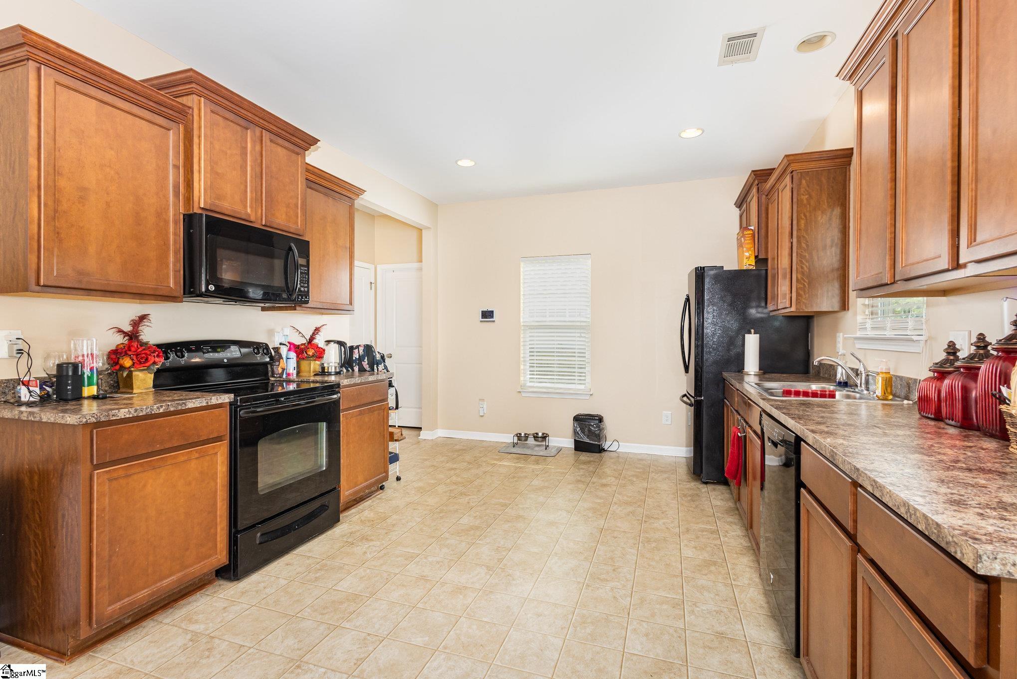 214 Rivers Edge Circle Simpsonville, SC 29680