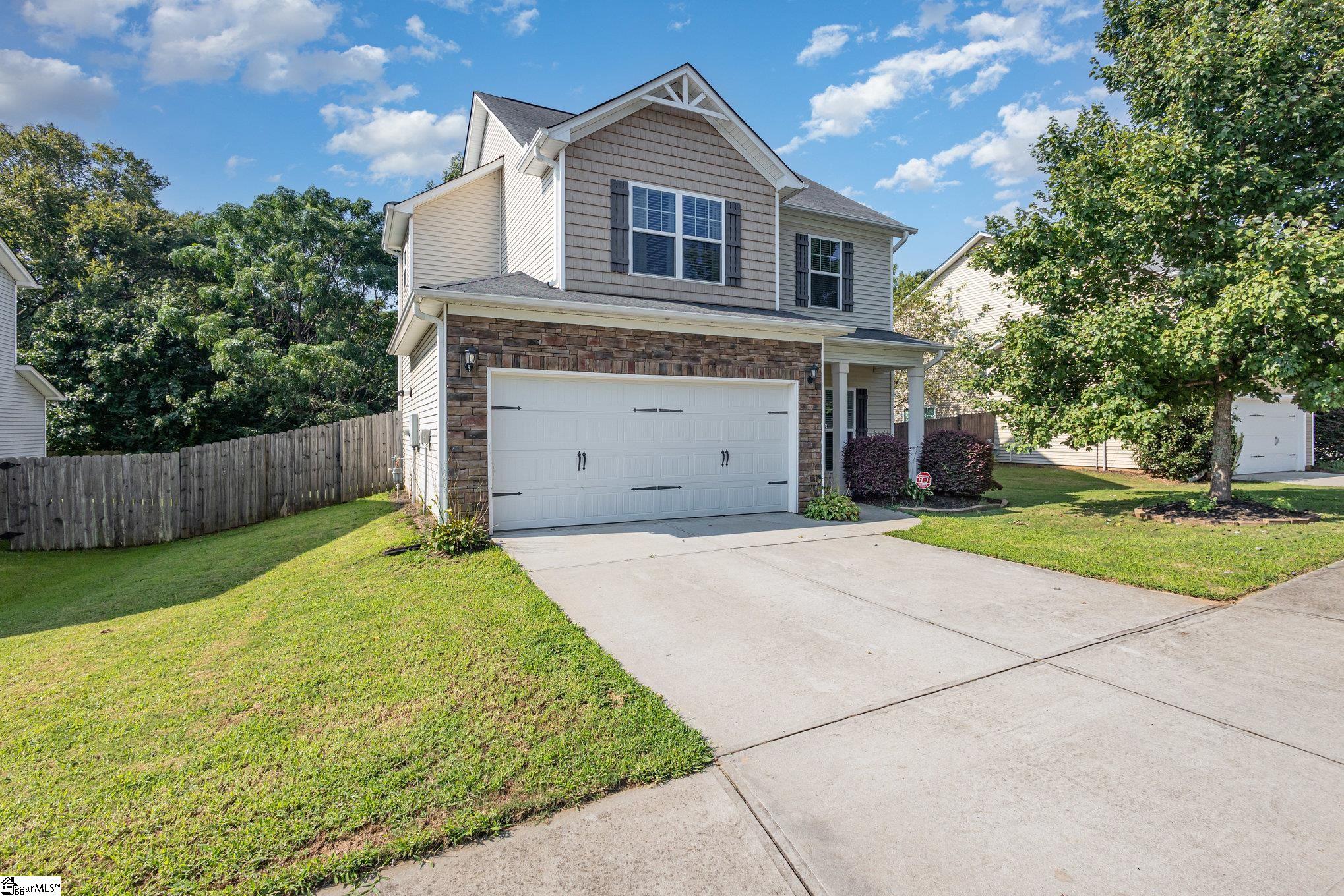 214 Rivers Edge Circle Simpsonville, SC 29680