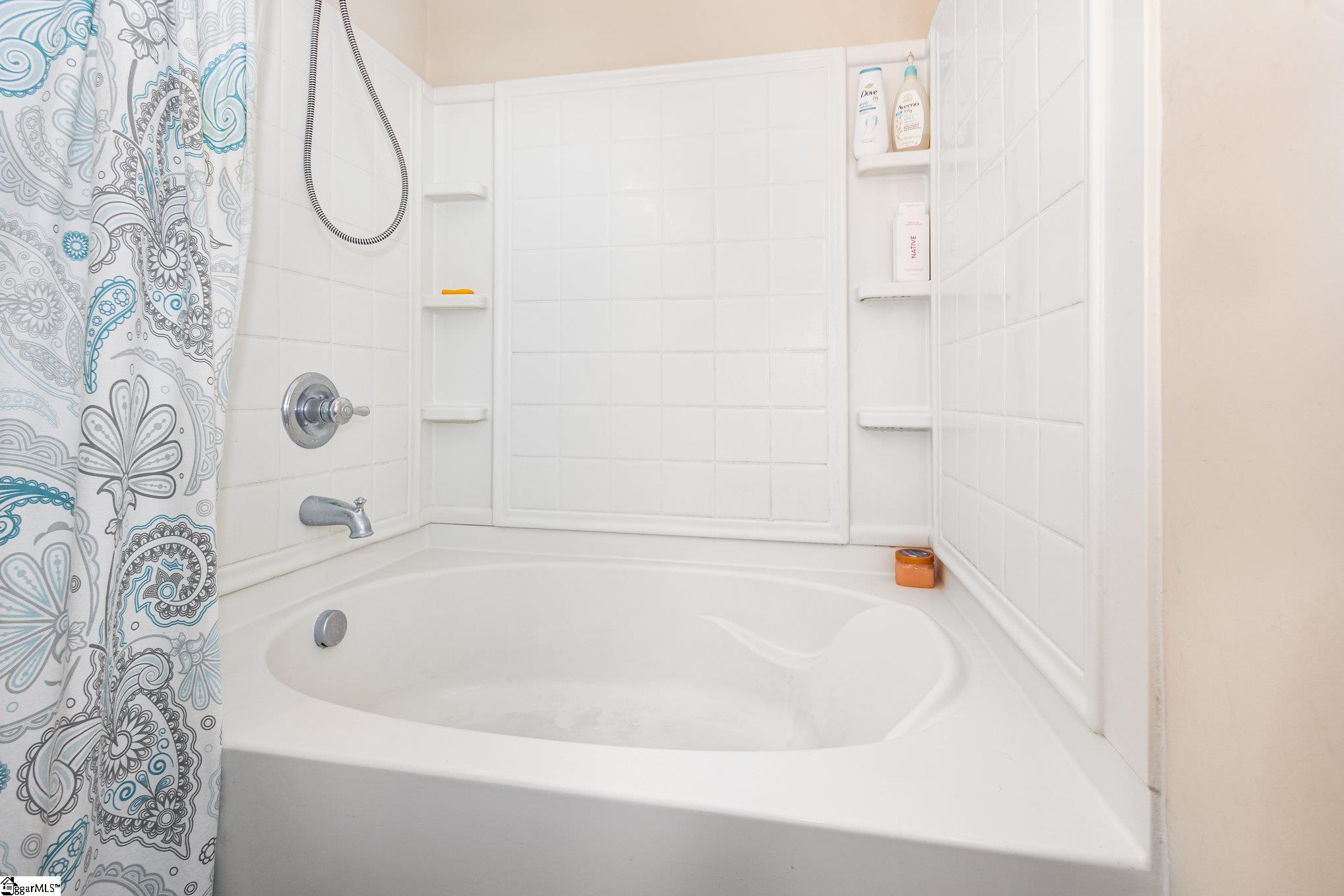 214 Rivers Edge Circle Simpsonville, SC 29680