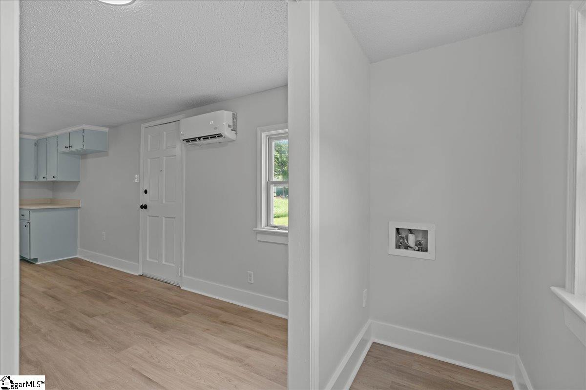 61 Carver Street Wellford, SC 29385