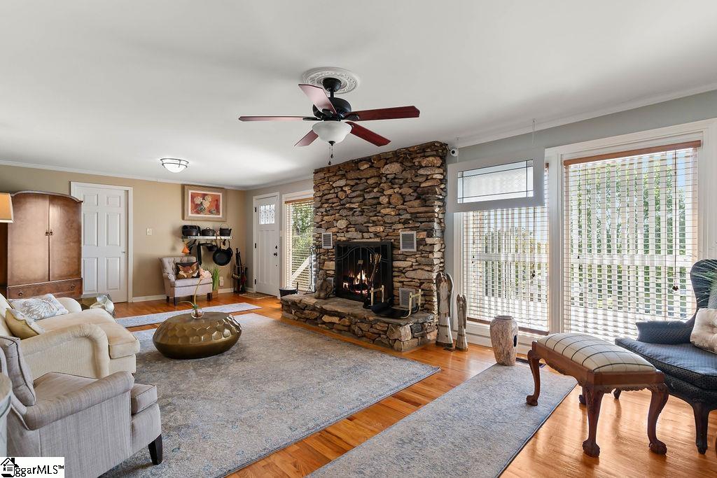 1134 N Rugby Road Hendersonville, NC 28791