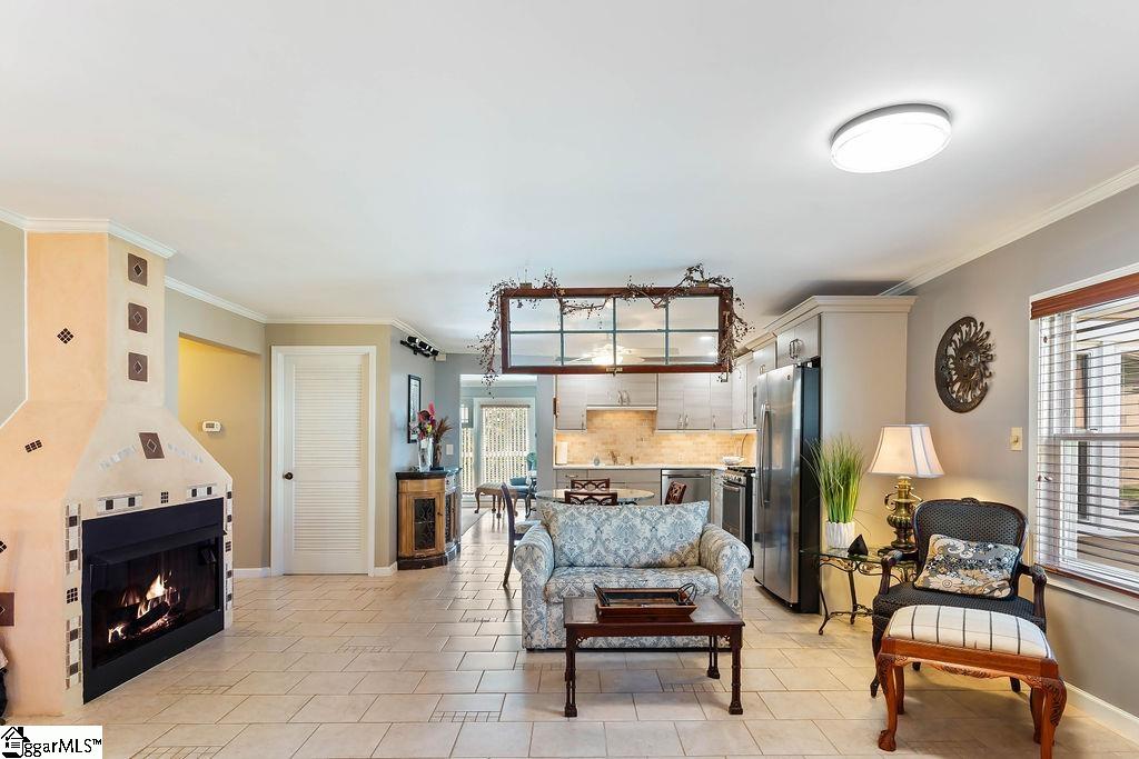 1134 N Rugby Road Hendersonville, NC 28791