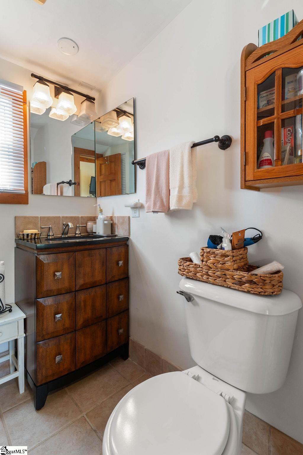 1134 N Rugby Road Hendersonville, NC 28791