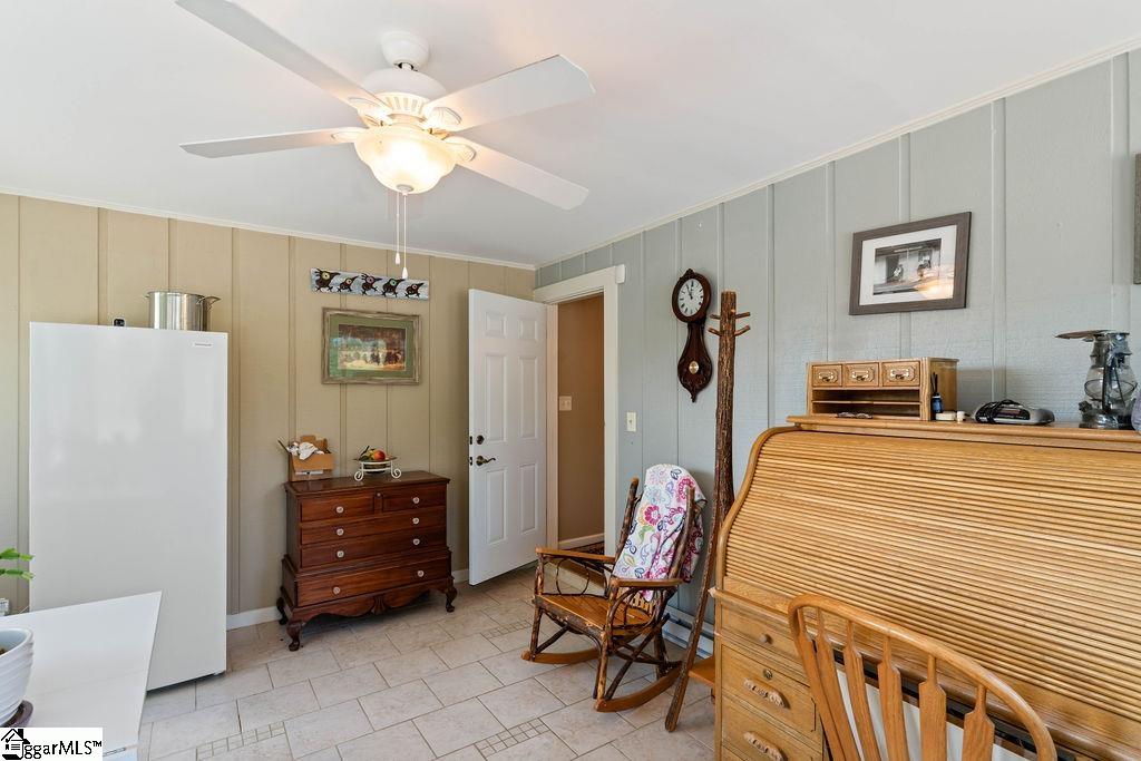 1134 N Rugby Road Hendersonville, NC 28791