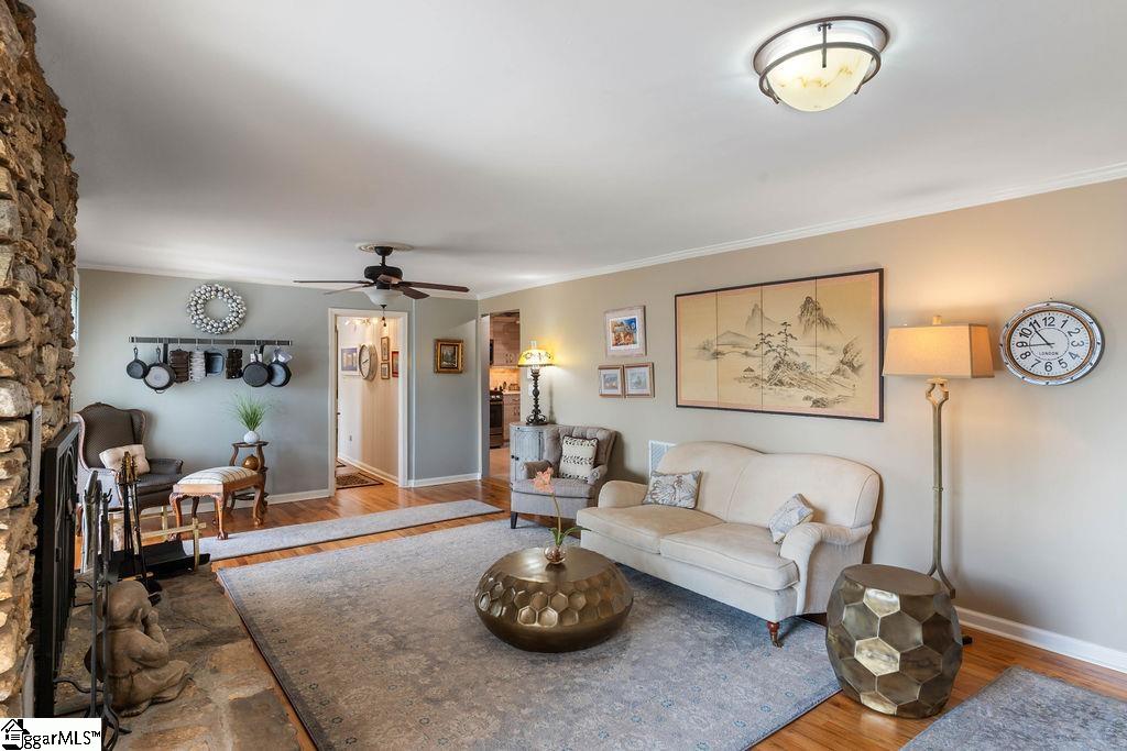 1134 N Rugby Road Hendersonville, NC 28791